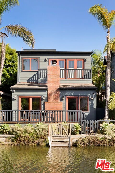 432 Howland Canal
