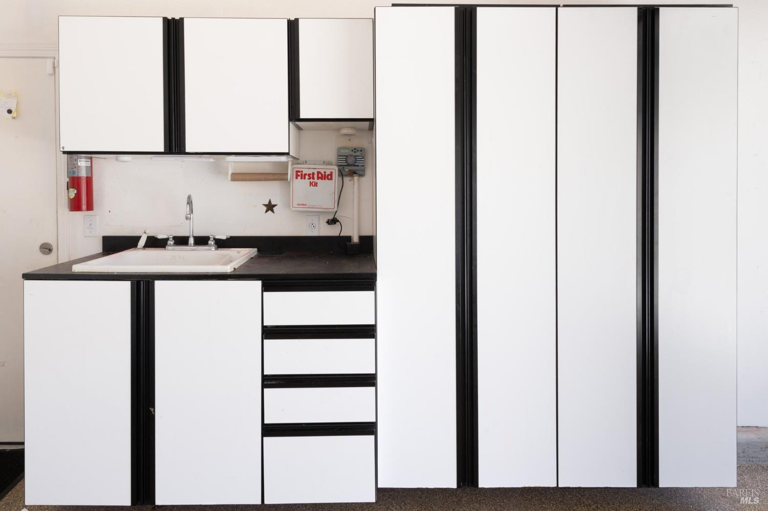 1073 Villaggio Circle