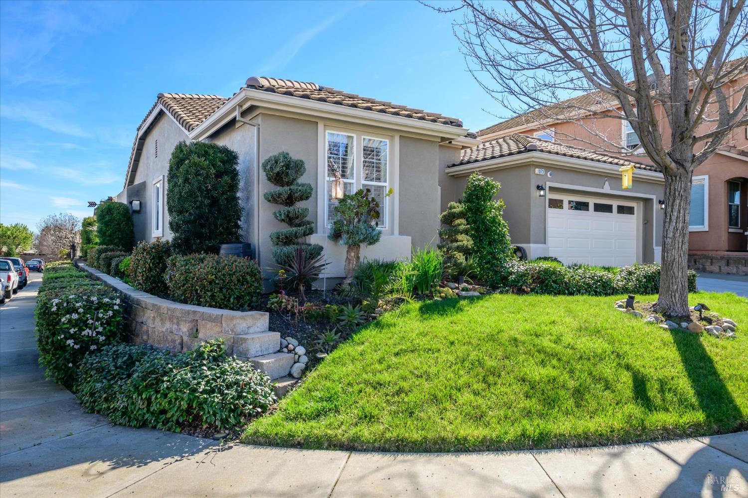 1073 Villaggio Circle