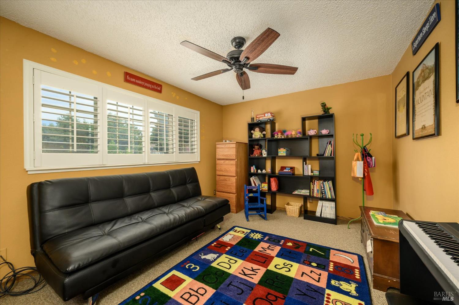3205 Mustang Circle