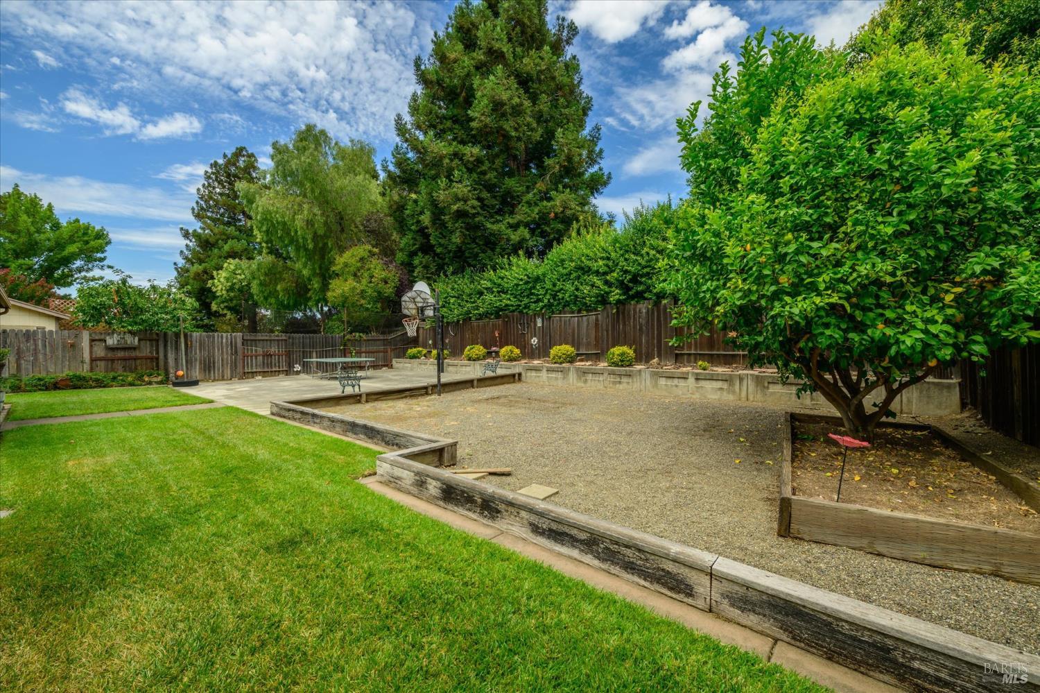 3205 Mustang Circle