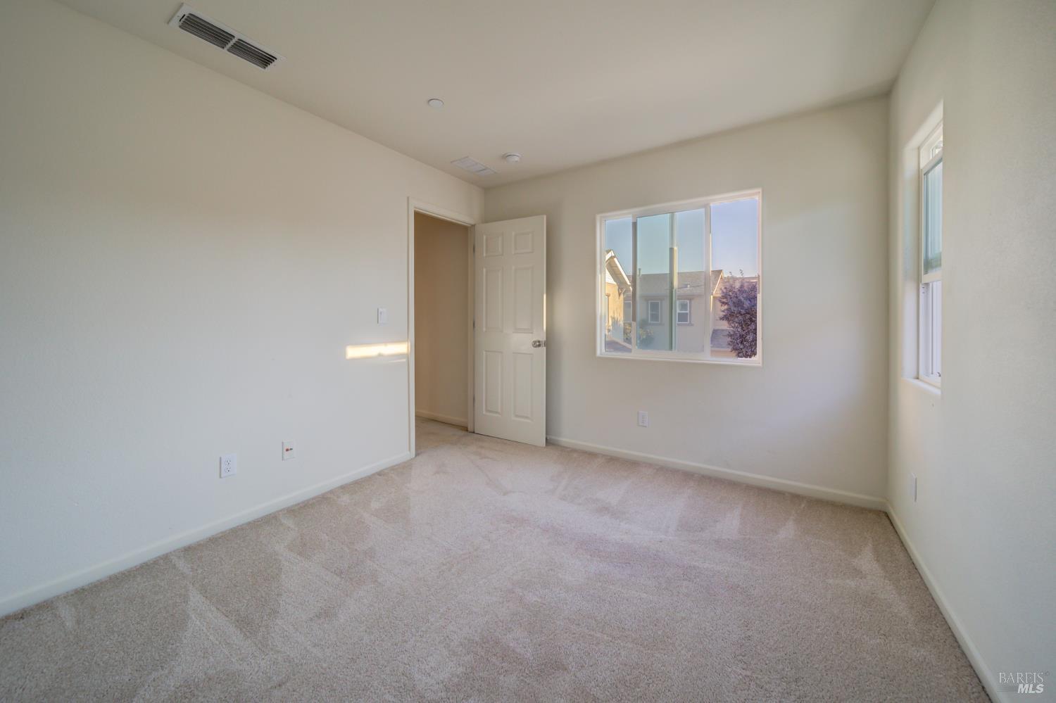 1125 Strawberry Lane