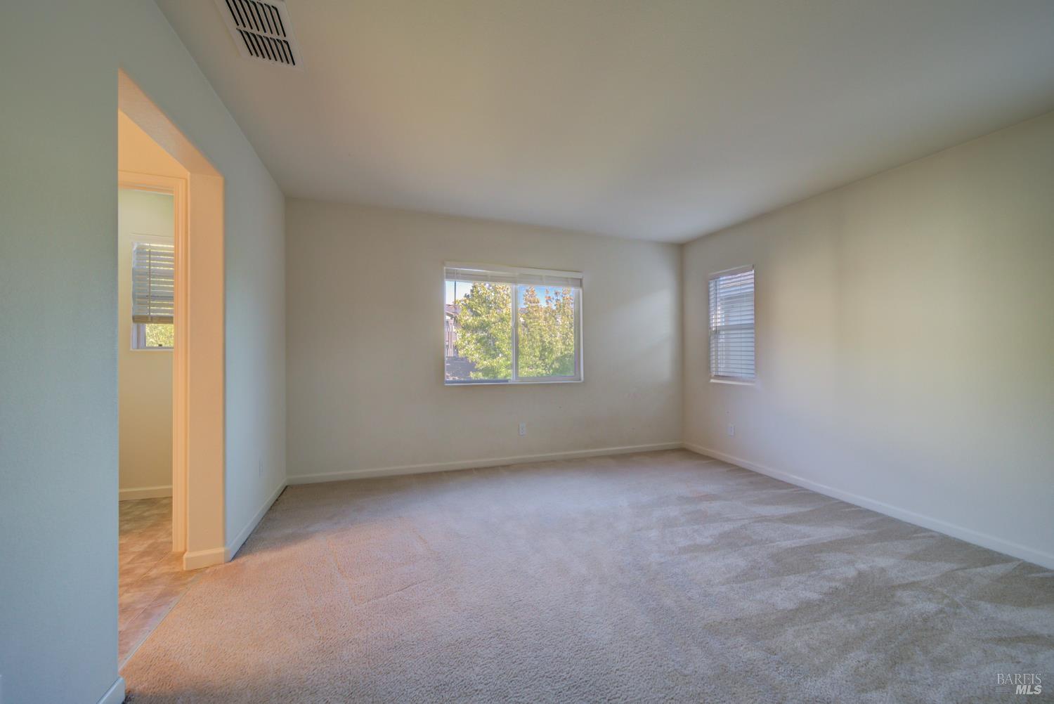 1125 Strawberry Lane