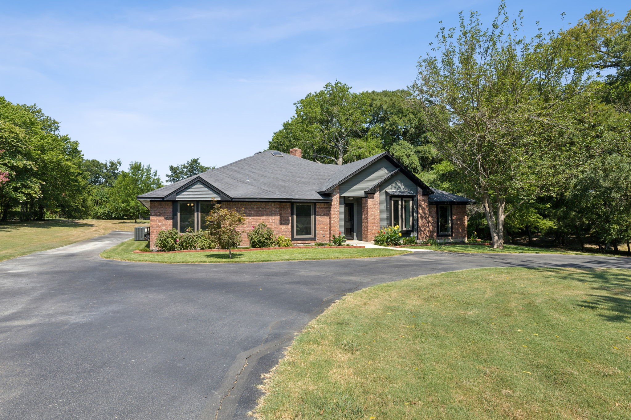 12 Woodmoor Drive