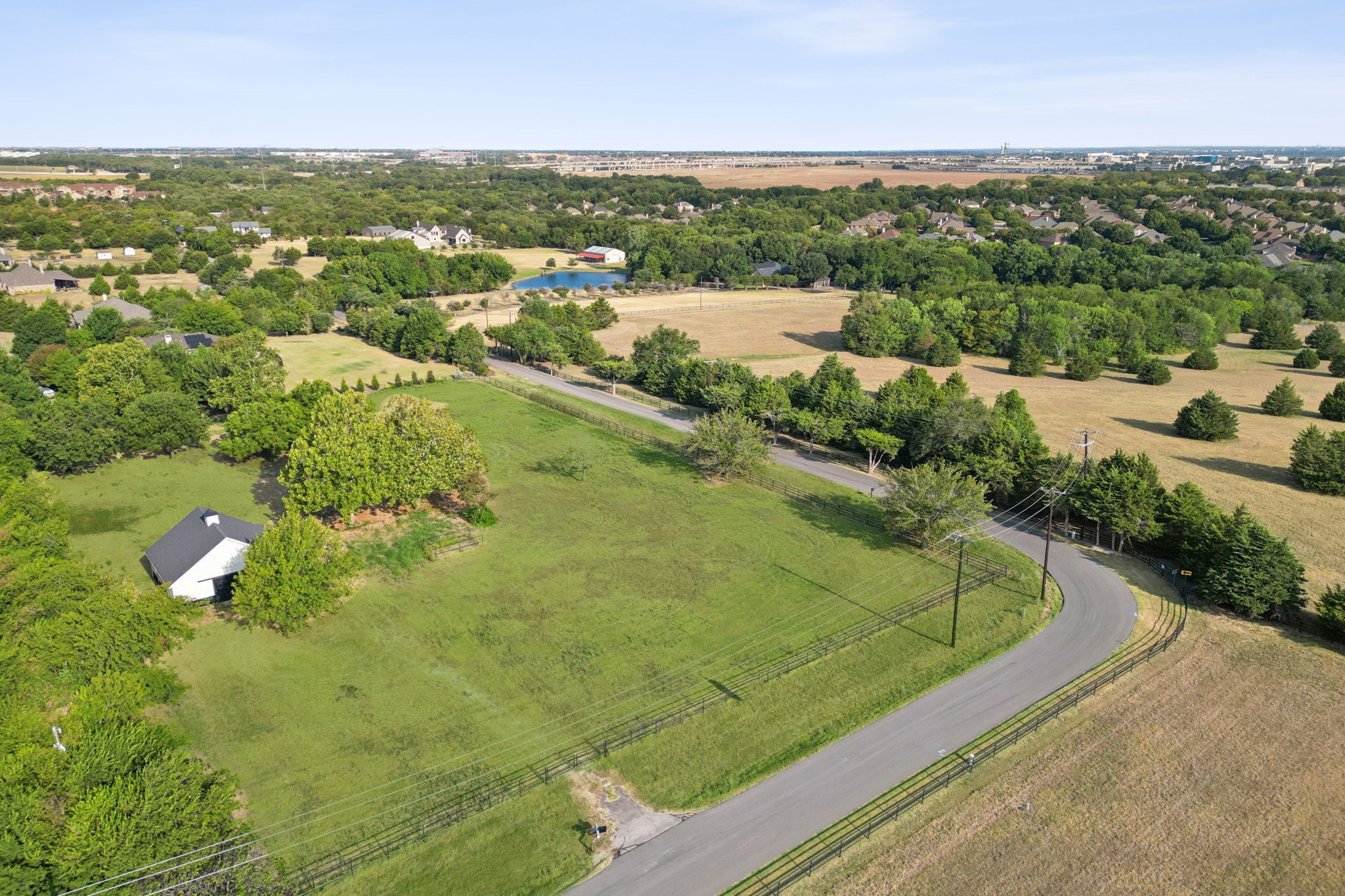 651 Meandering Way