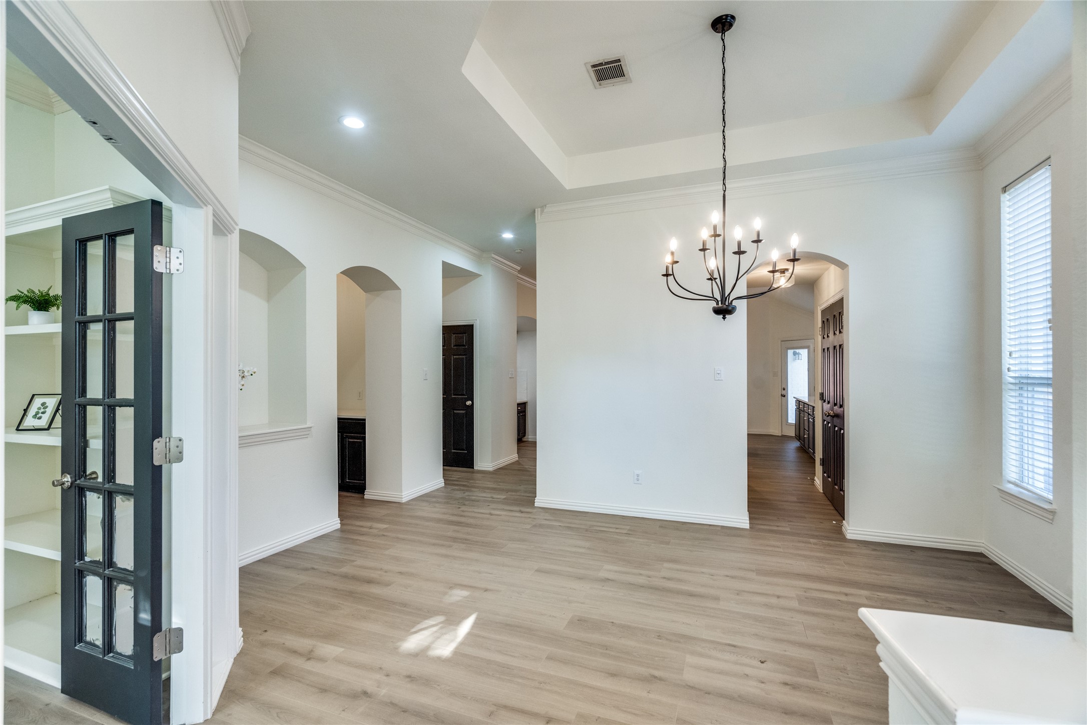 1607 Buckthorne Drive