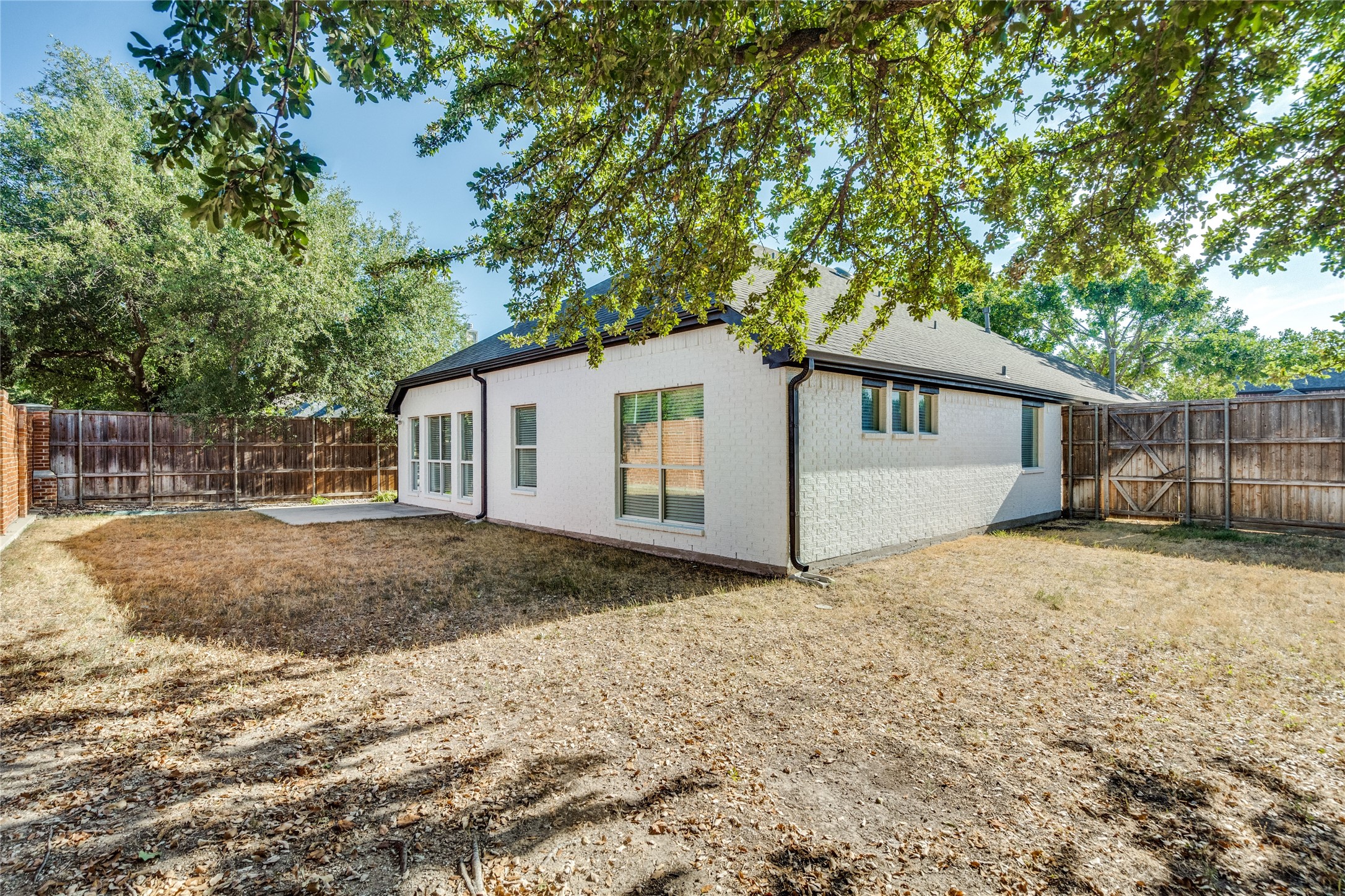 1607 Buckthorne Drive