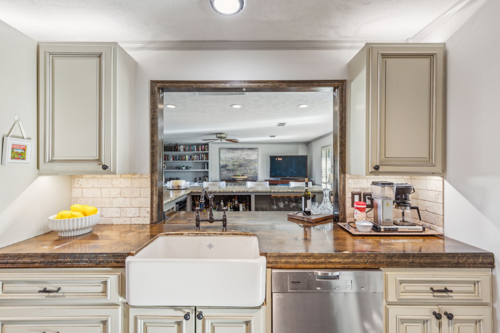 3611 Hogge Drive