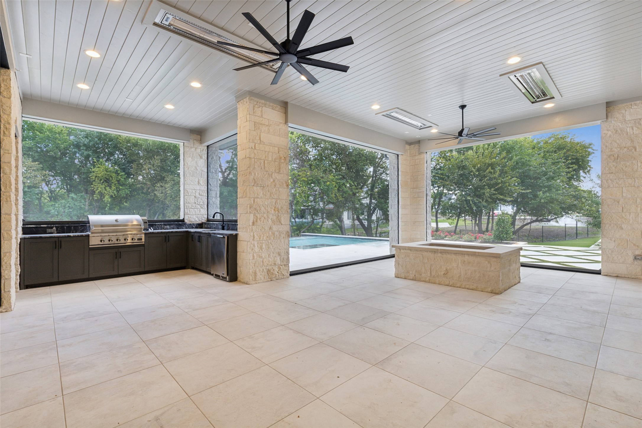 970 Twin Oaks Drive