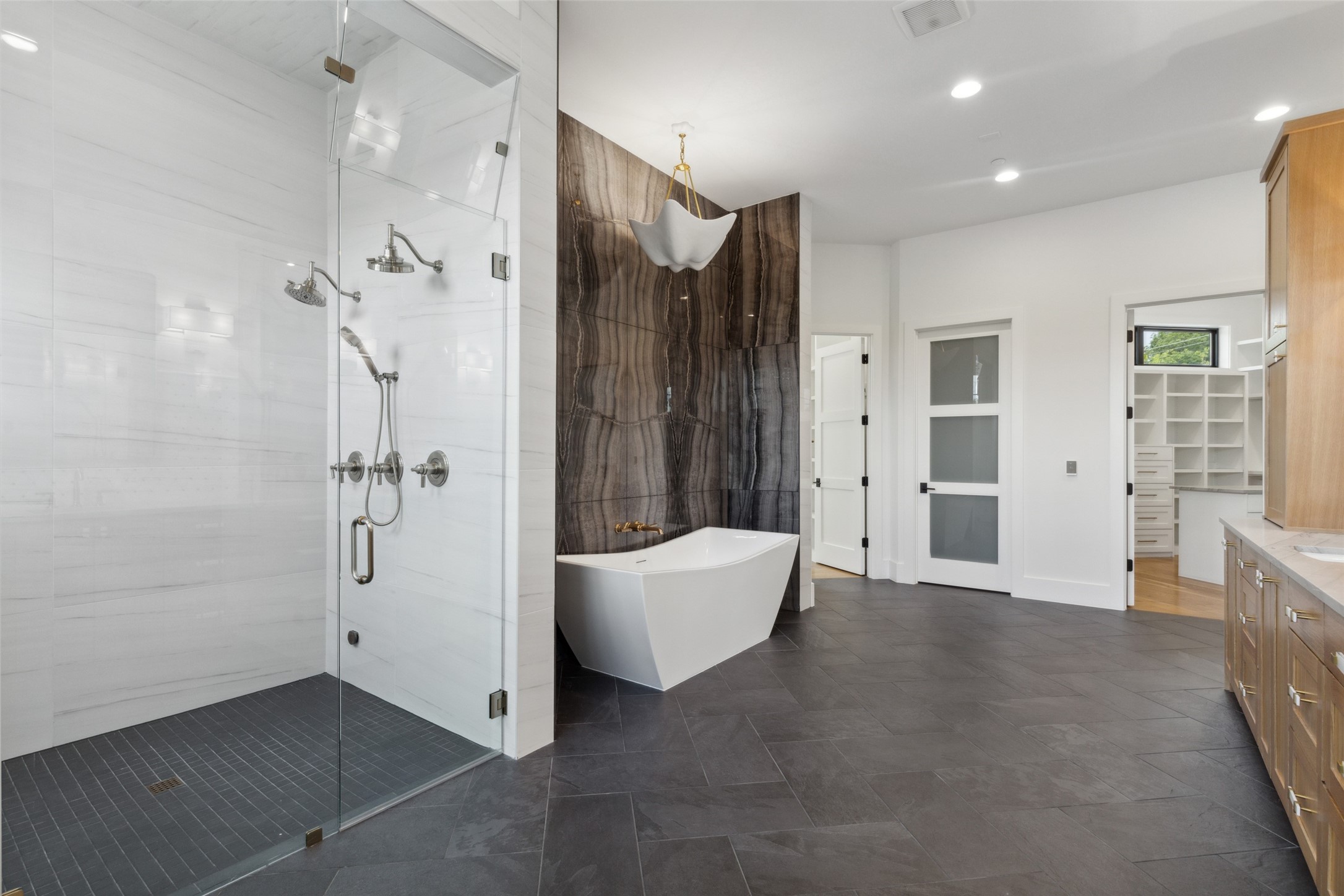 970 Twin Oaks Drive