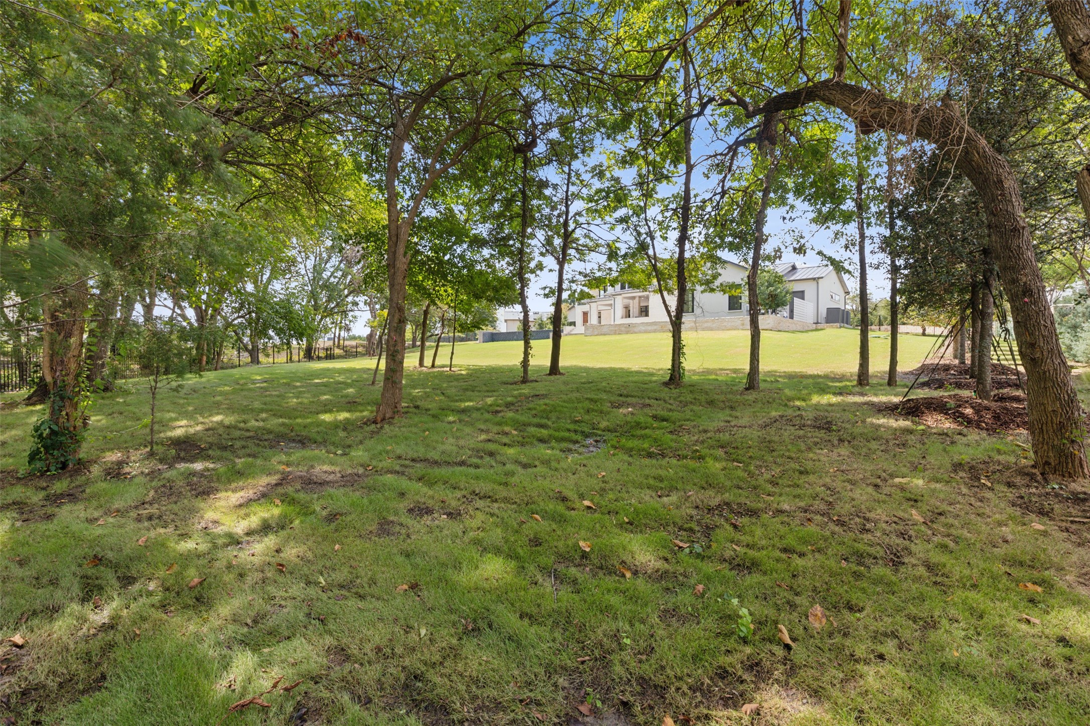 970 Twin Oaks Drive
