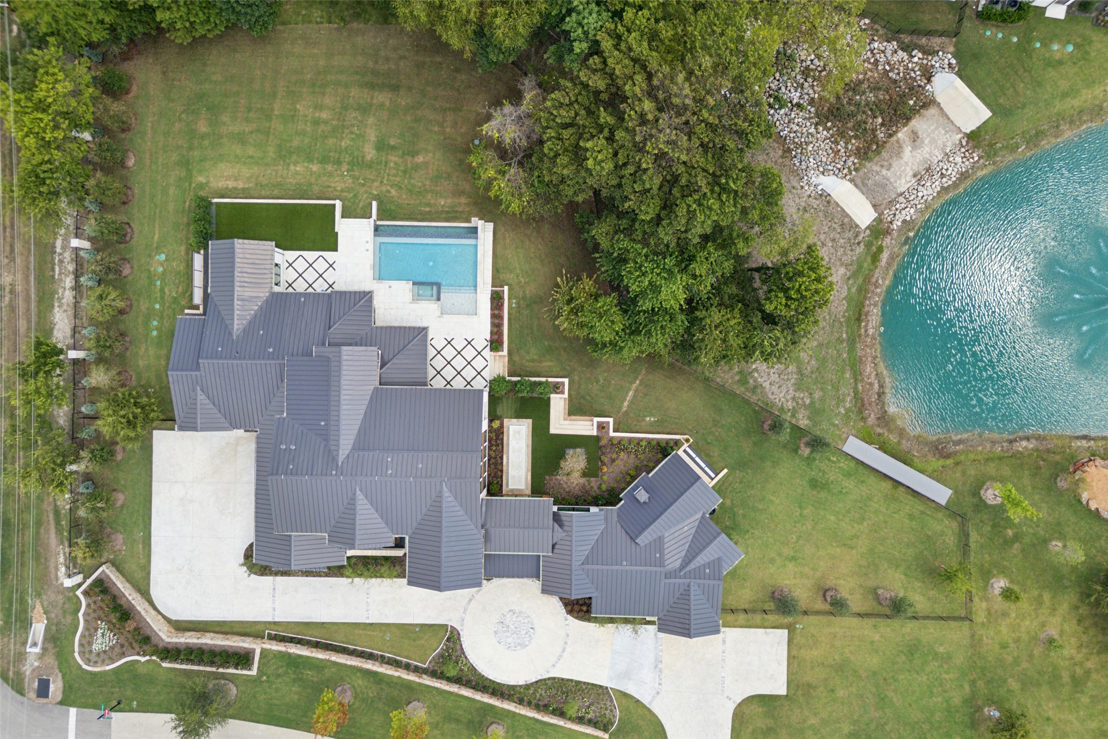970 Twin Oaks Drive