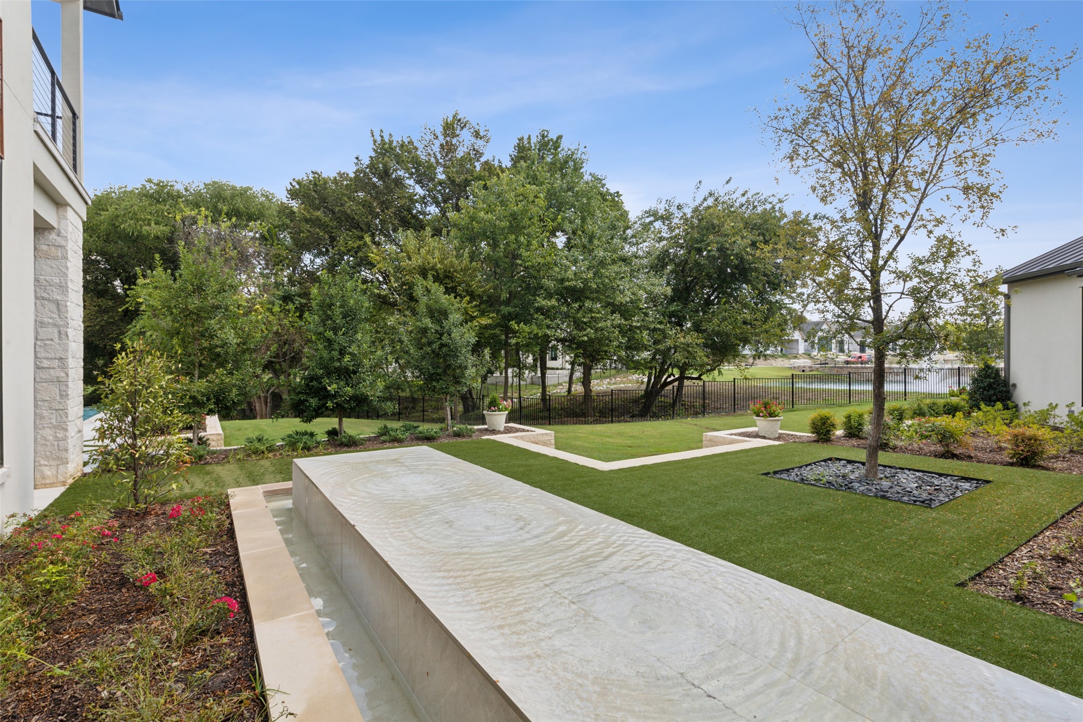 970 Twin Oaks Drive