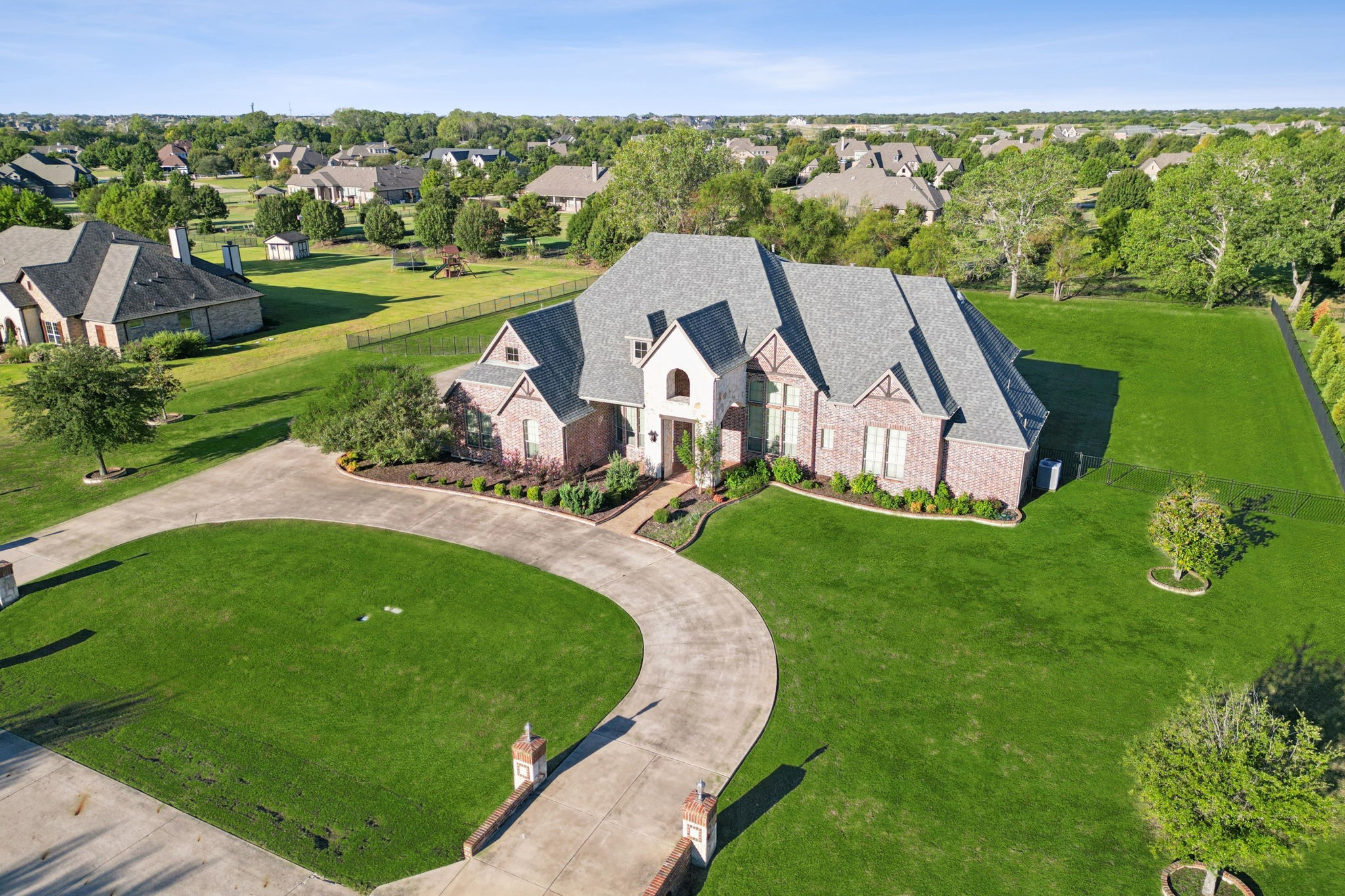 222 Rockland Trail