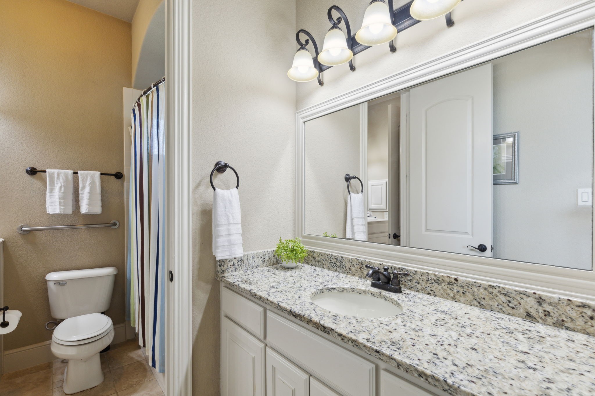 222 Rockland Trail