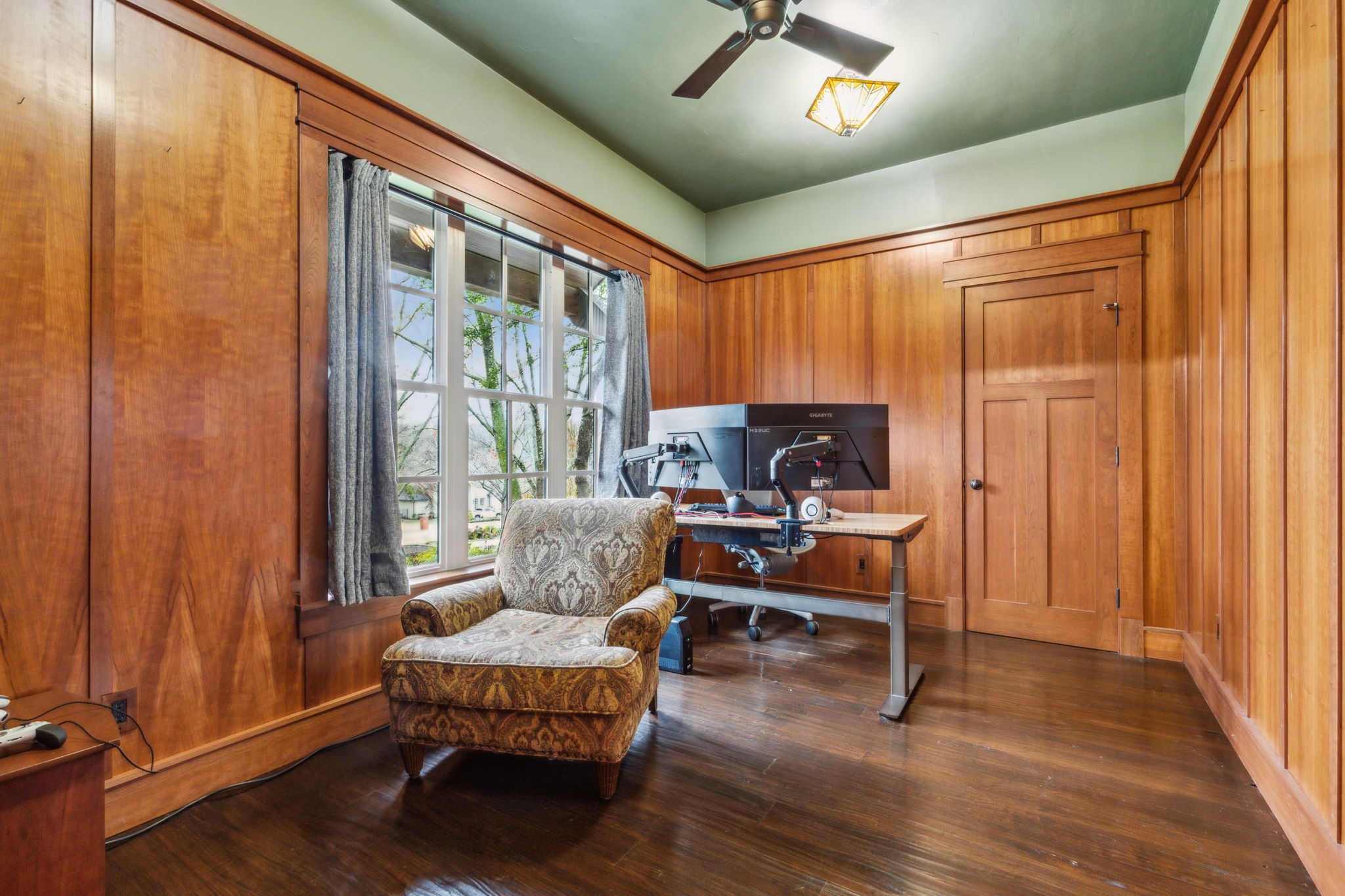 480 Ashwood Lane
