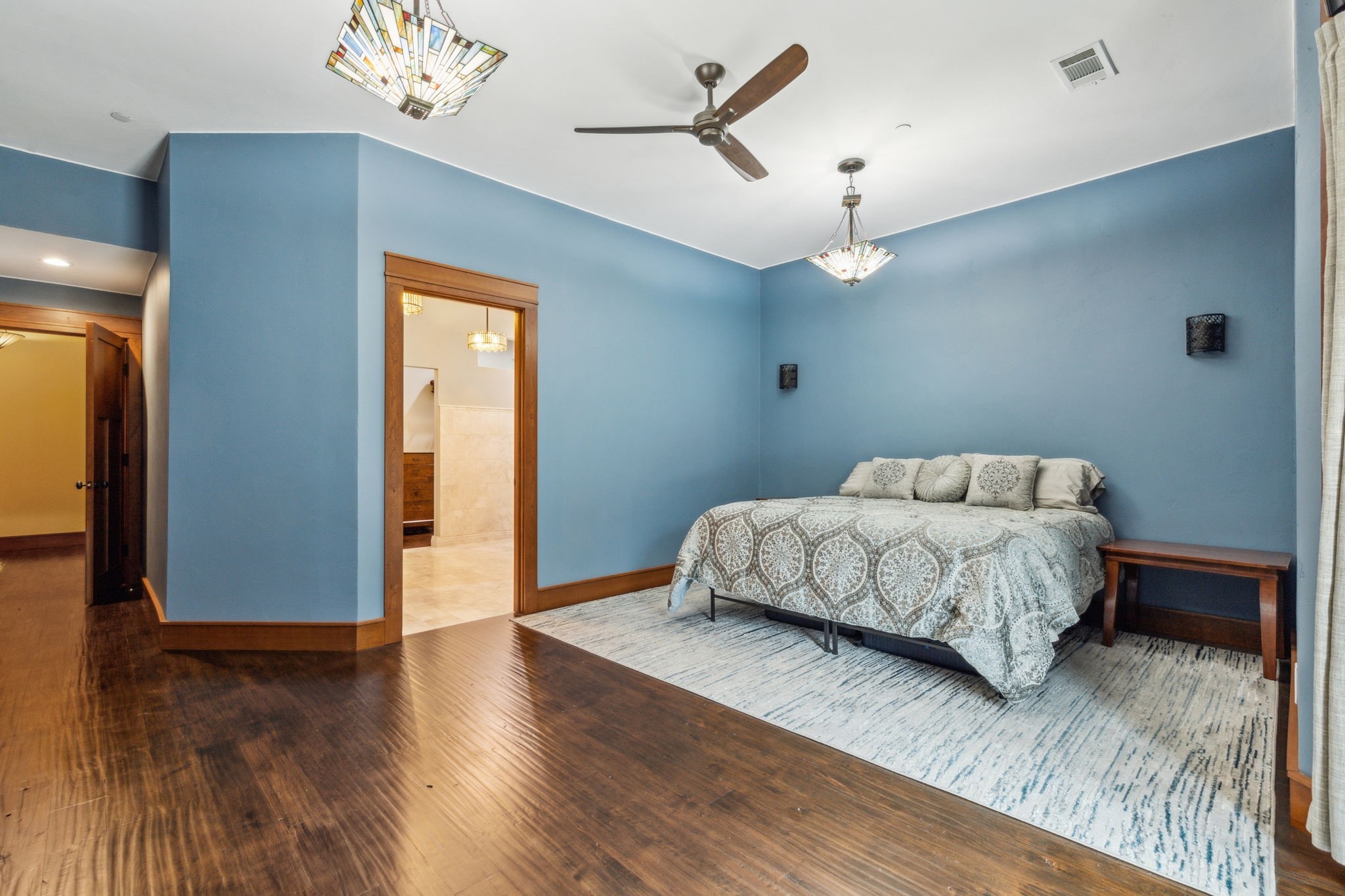 480 Ashwood Lane