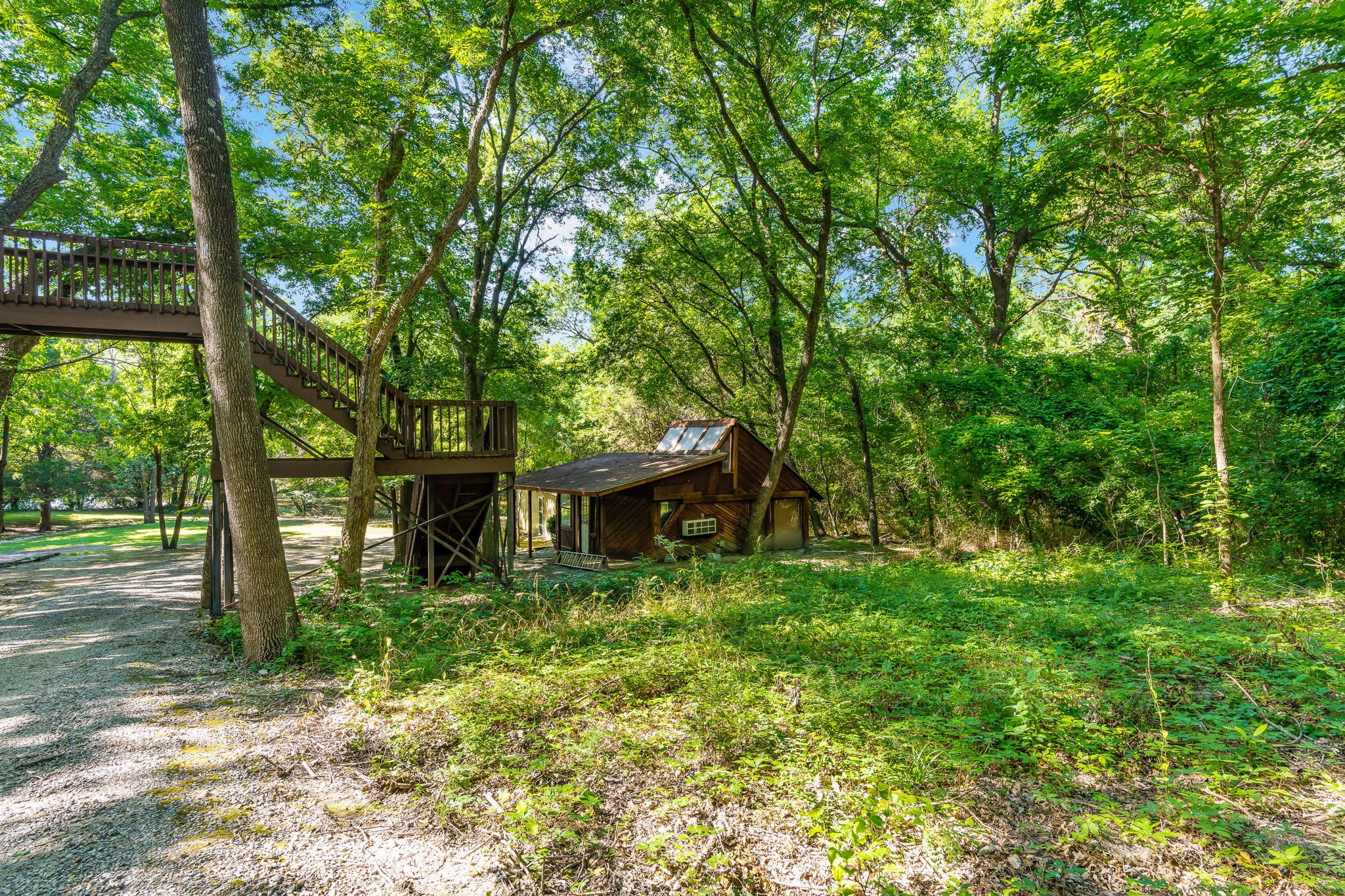 1311 Red Oak Trail