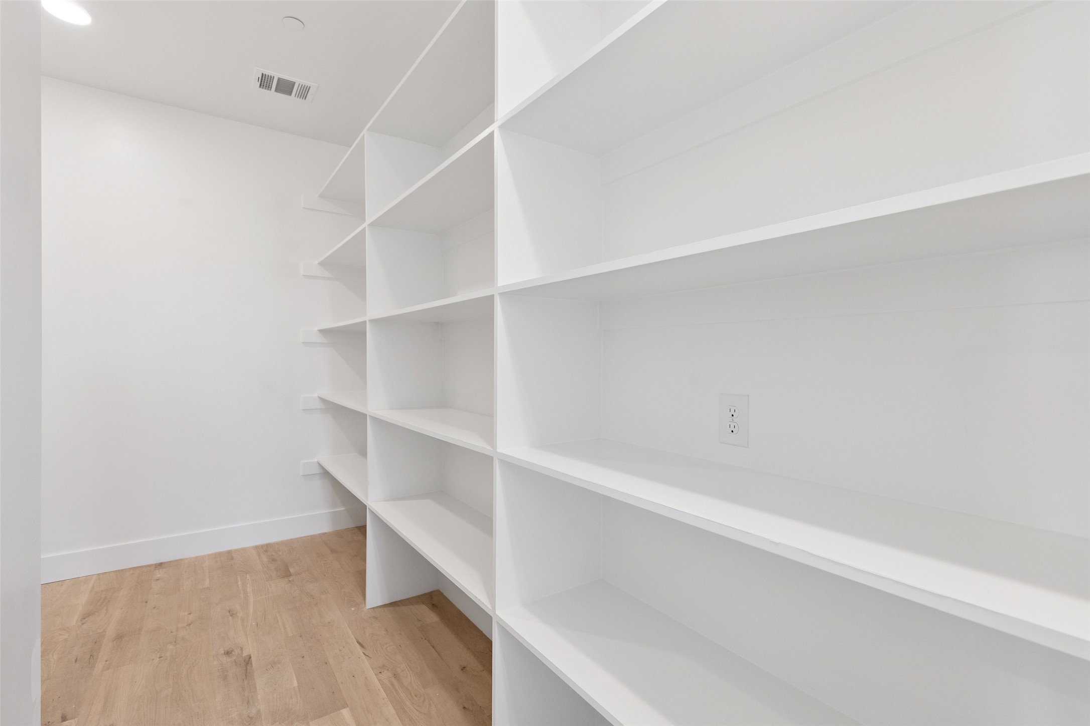 871 Beechwood Lane