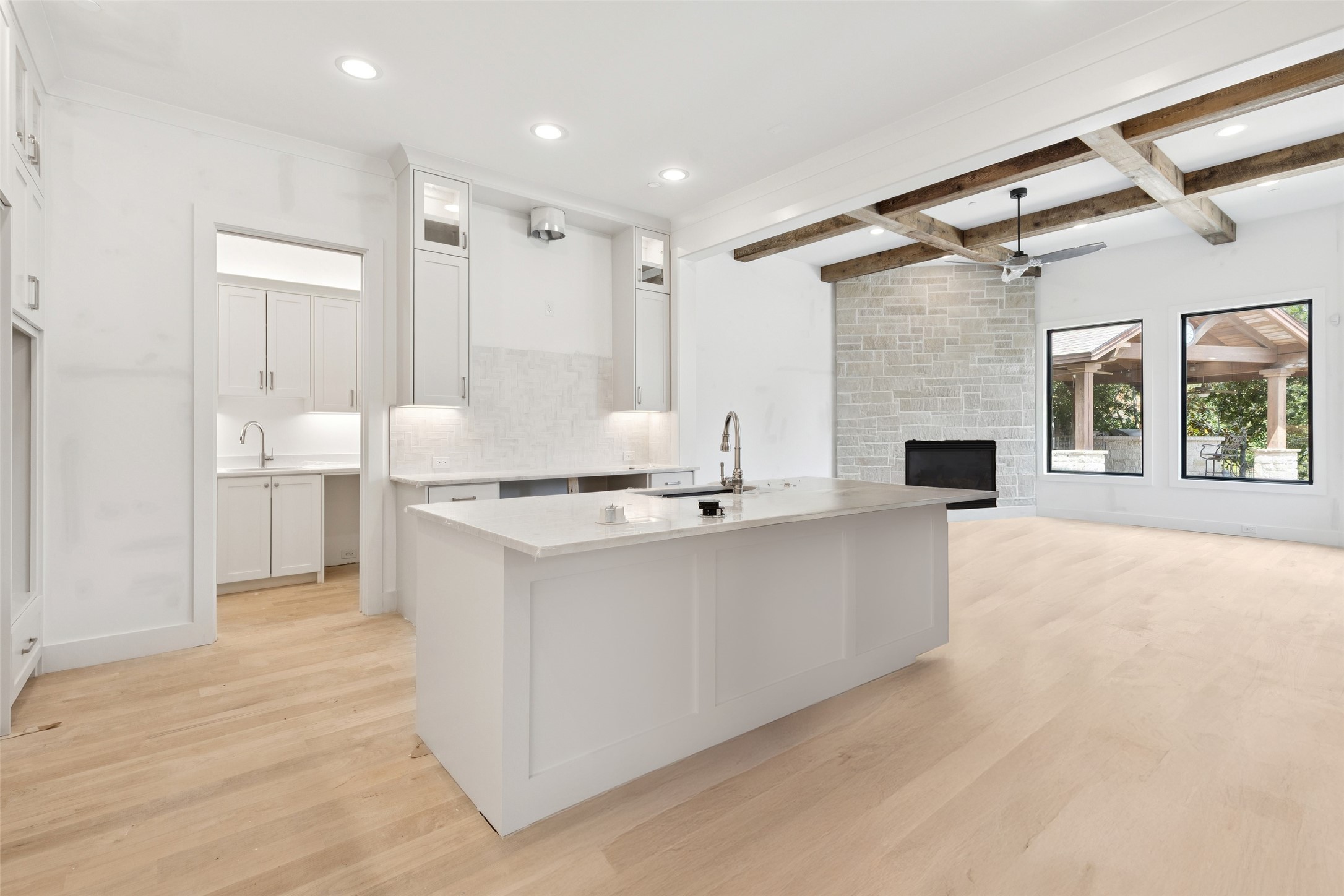 871 Beechwood Lane