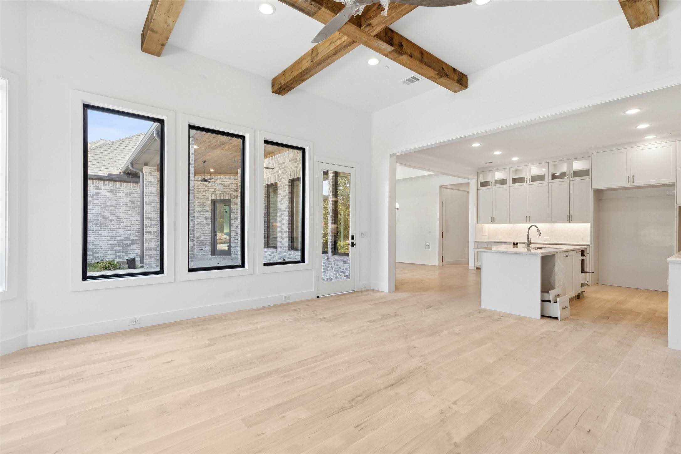 871 Beechwood Lane