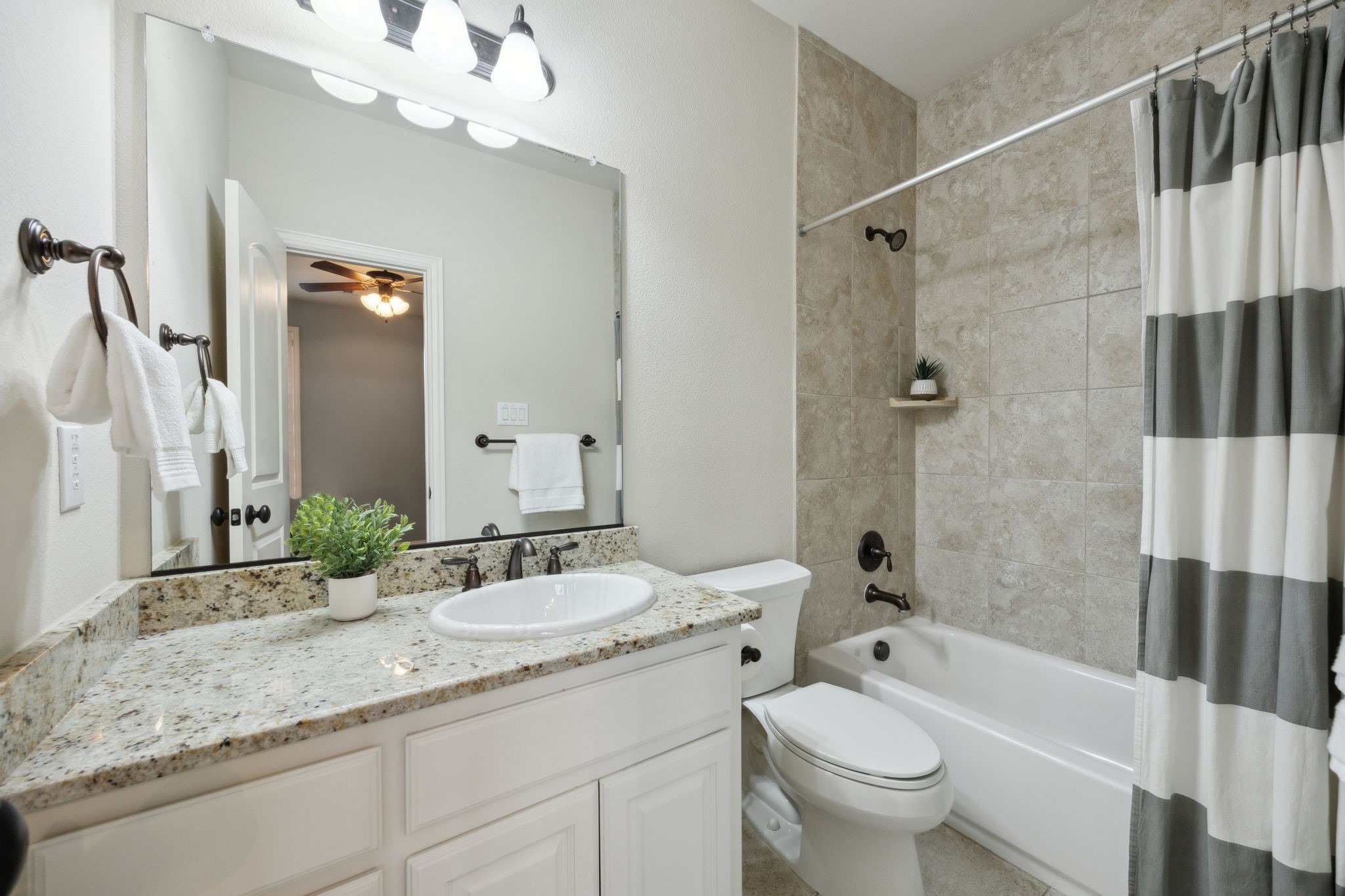 913 Stone Cottage Lane