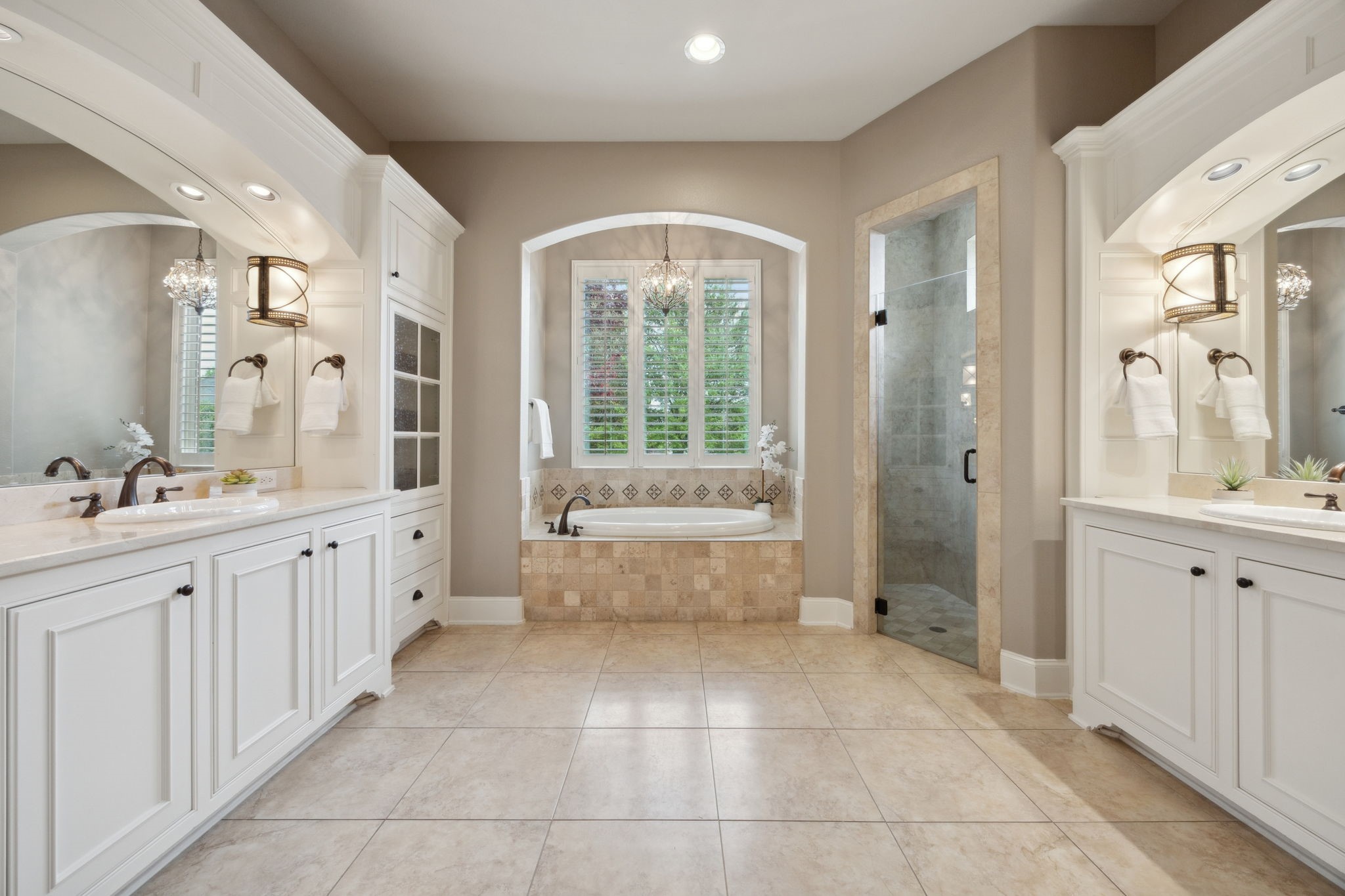 913 Stone Cottage Lane