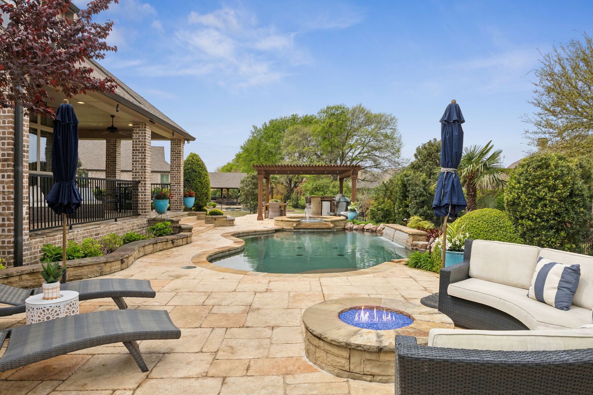 913 Stone Cottage Lane
