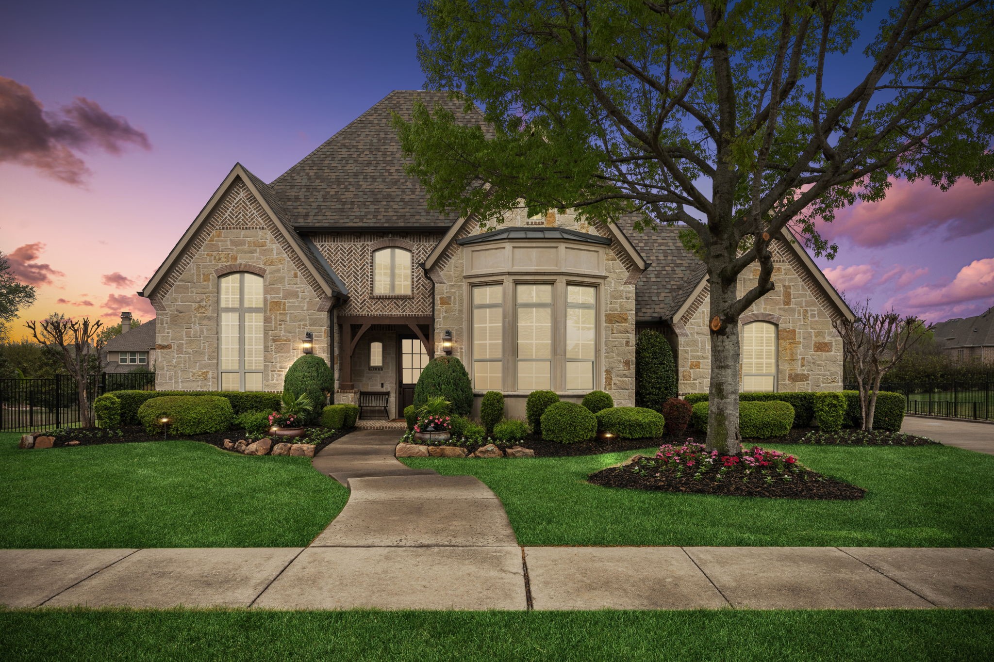 913 Stone Cottage Lane