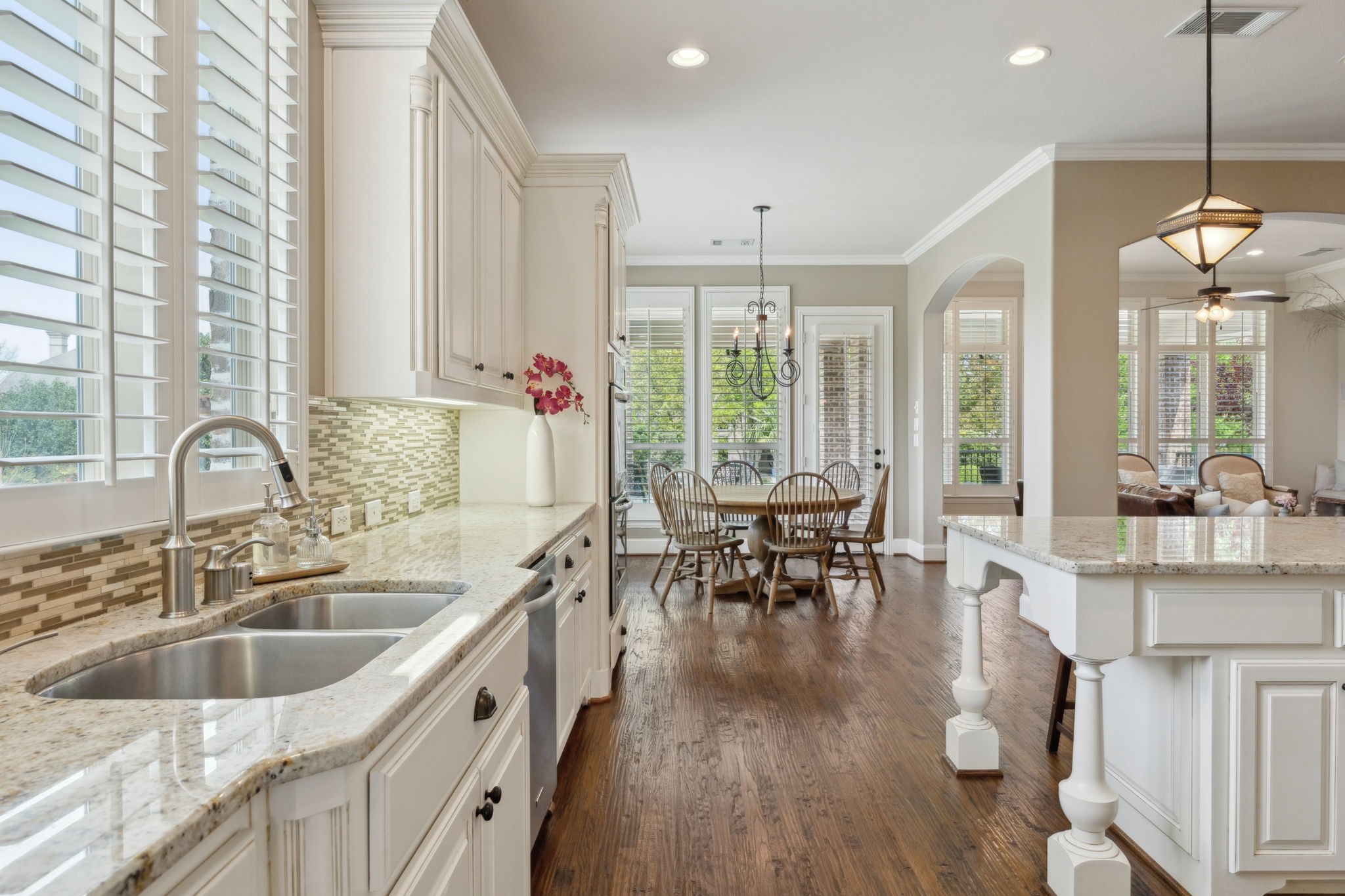 913 Stone Cottage Lane