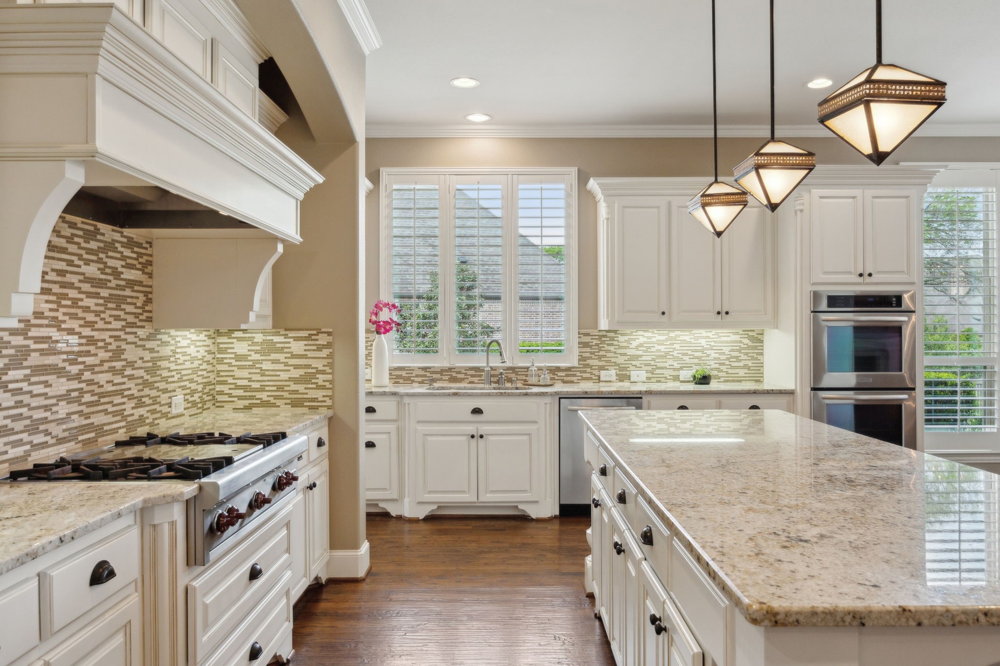 913 Stone Cottage Lane