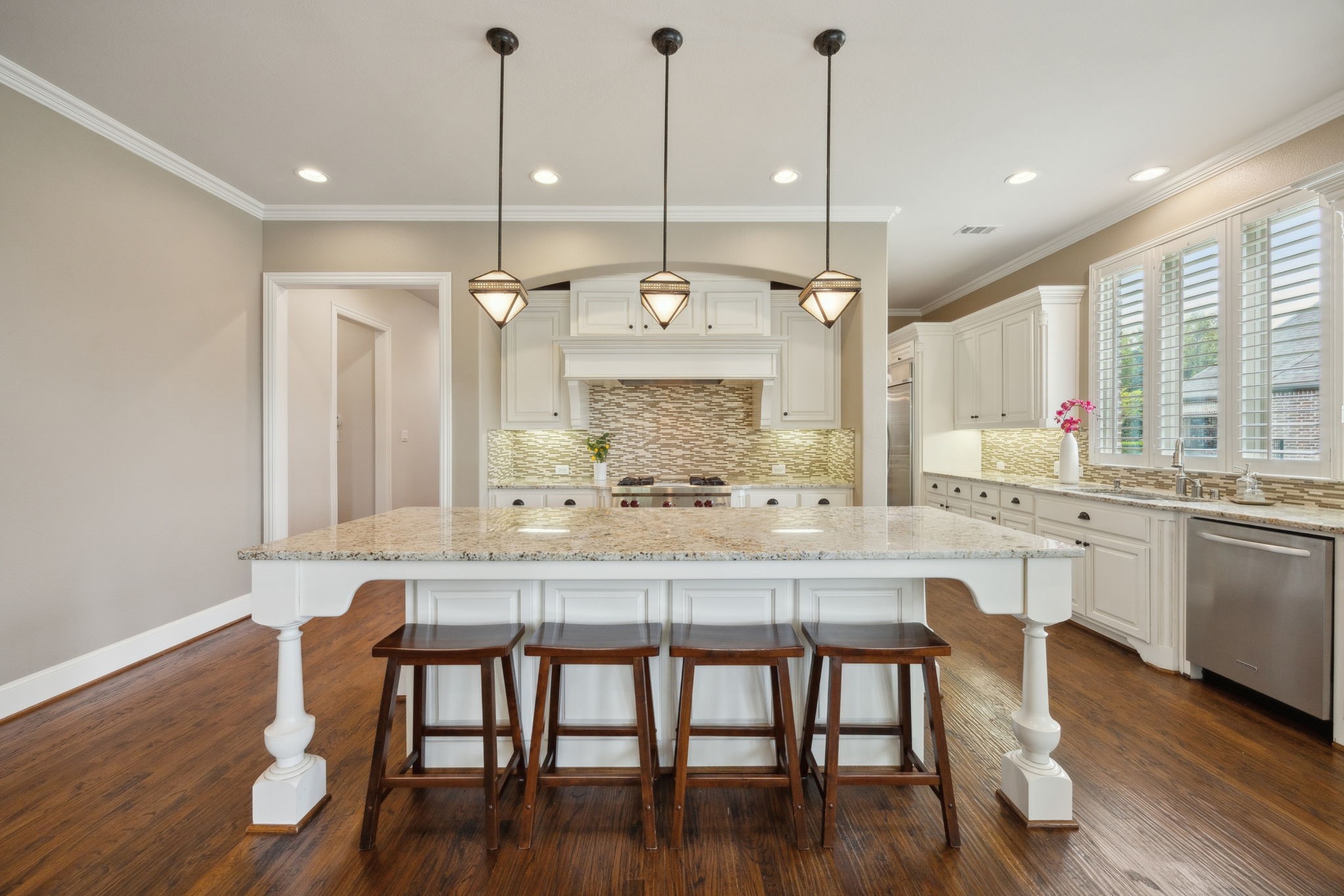 913 Stone Cottage Lane