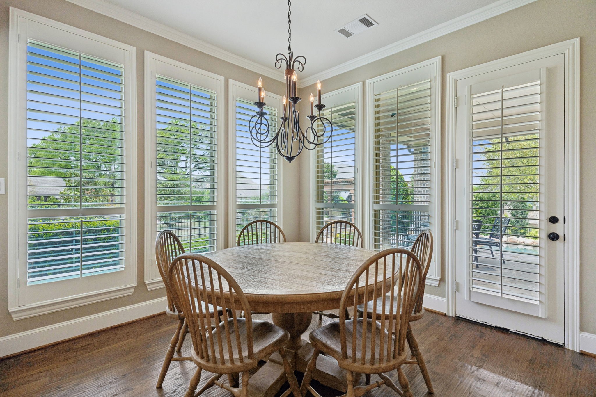 913 Stone Cottage Lane