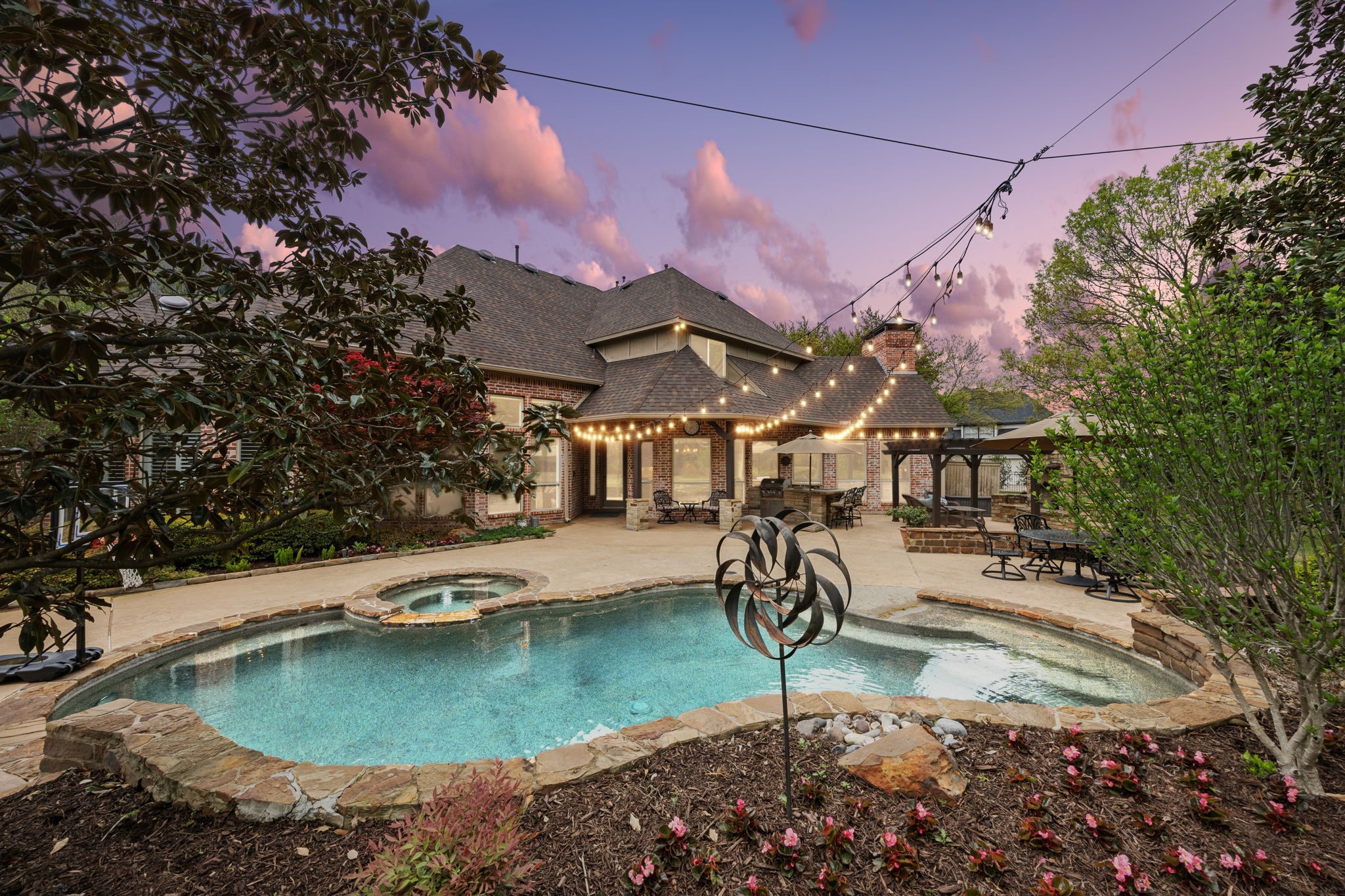 390 Ashwood Lane