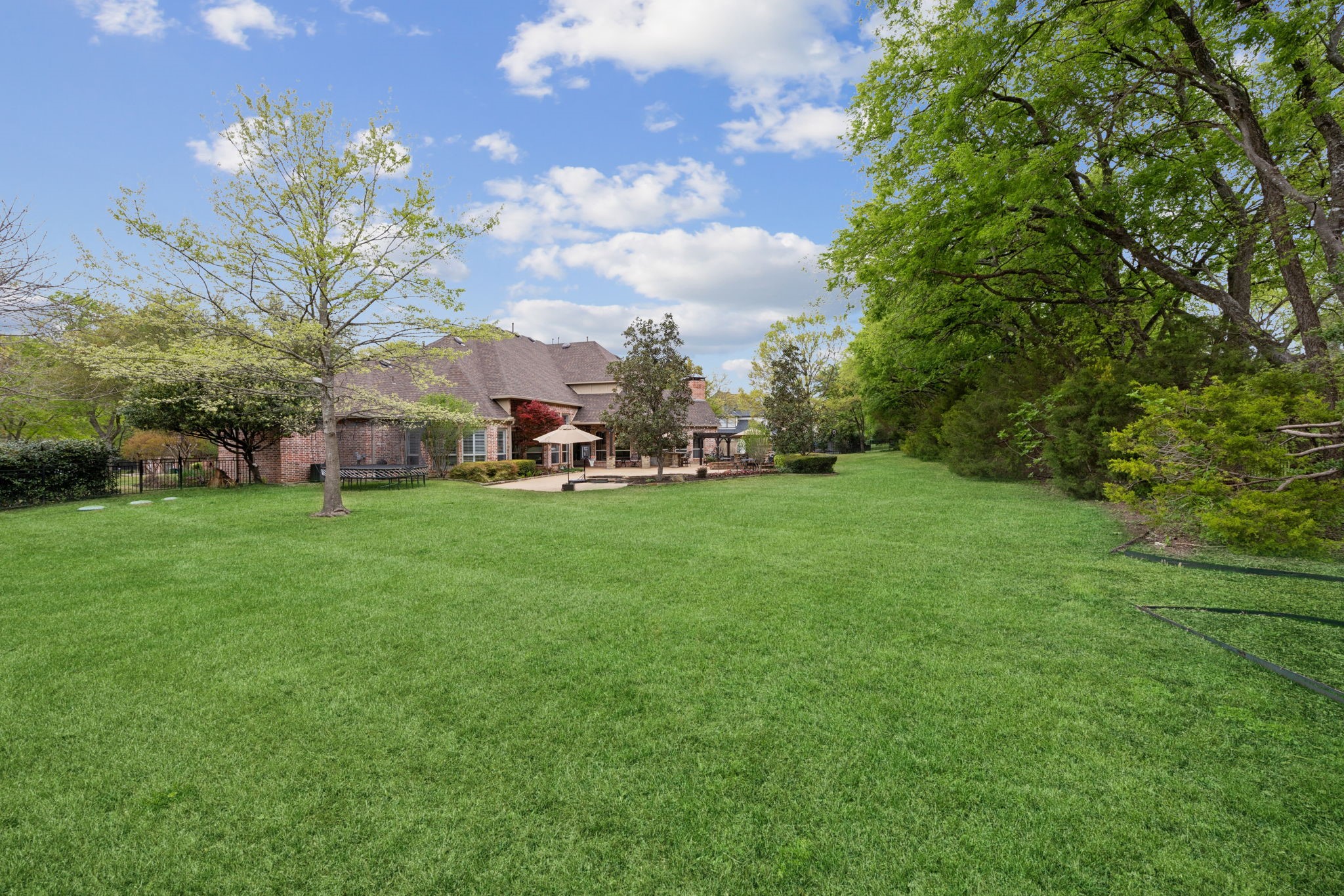 390 Ashwood Lane