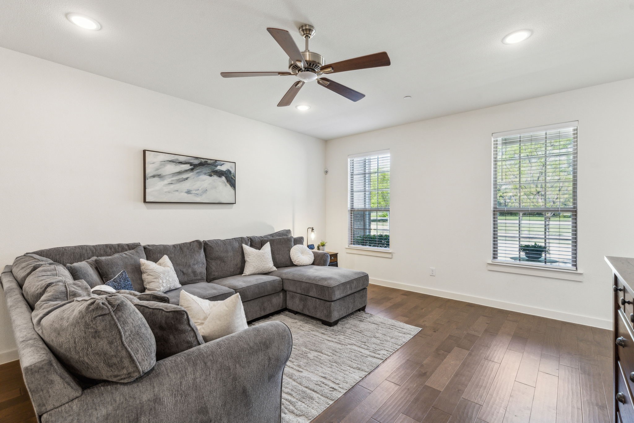 4856 Woodruff Way
