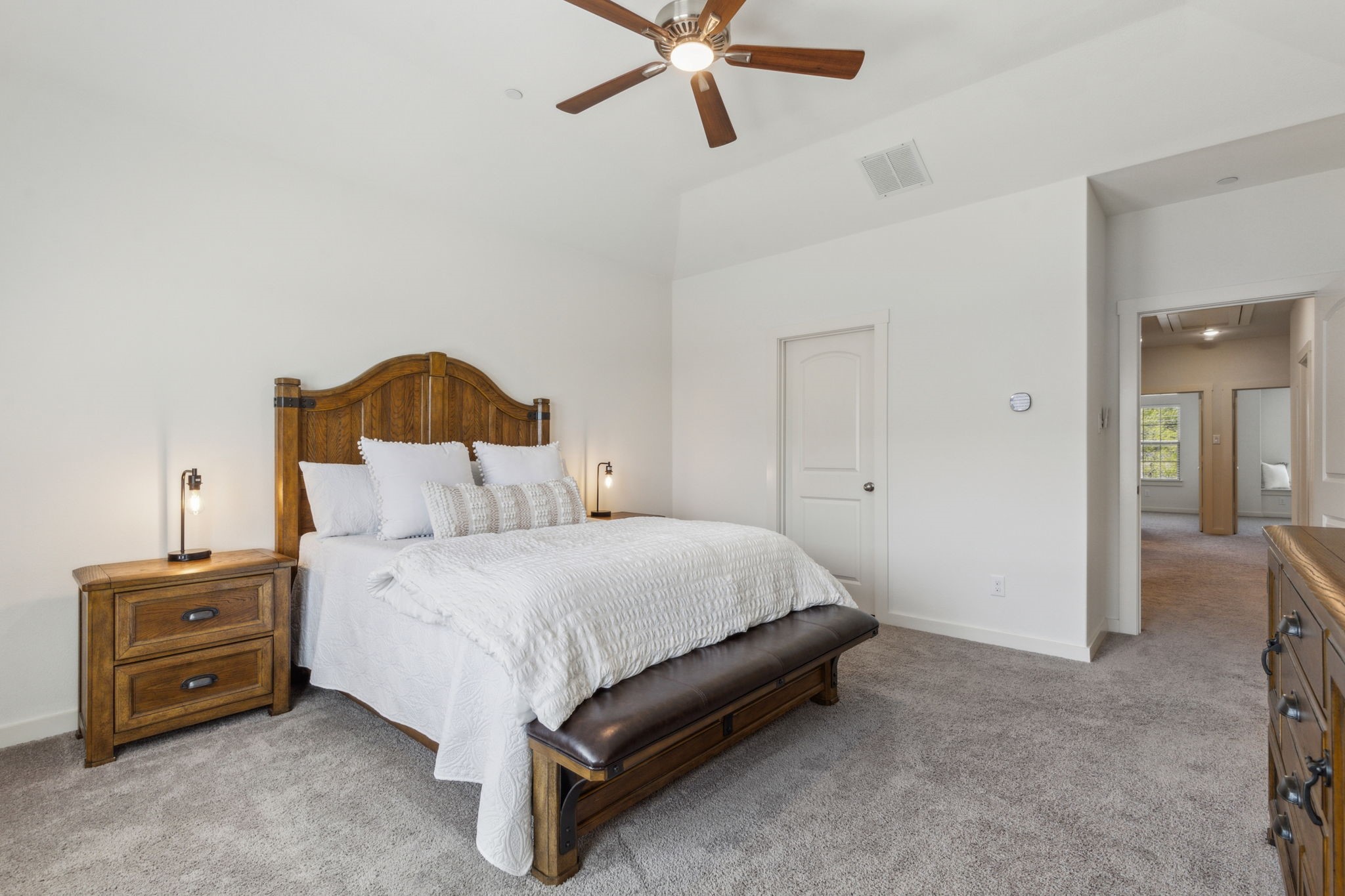 4856 Woodruff Way