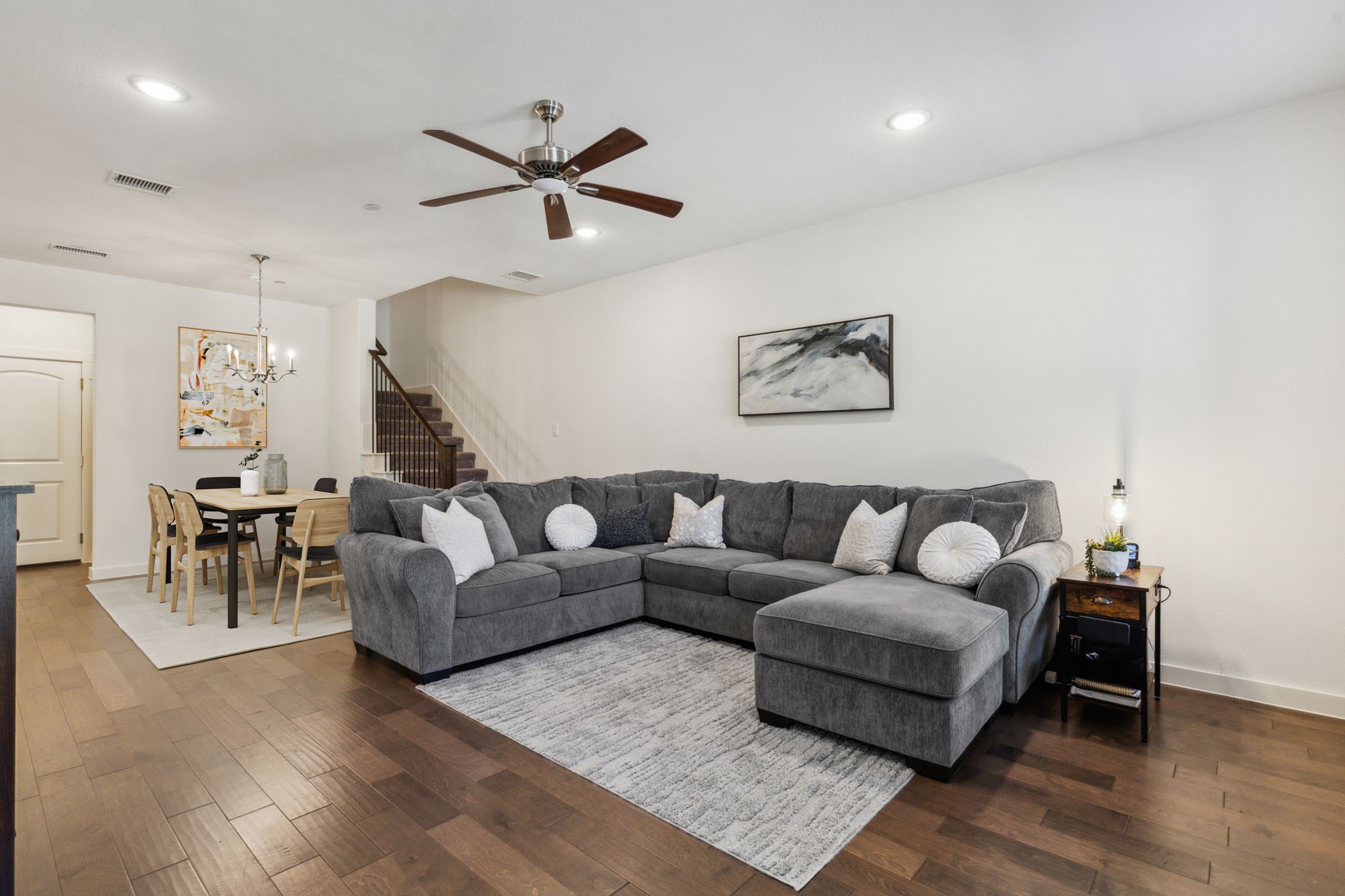 4856 Woodruff Way