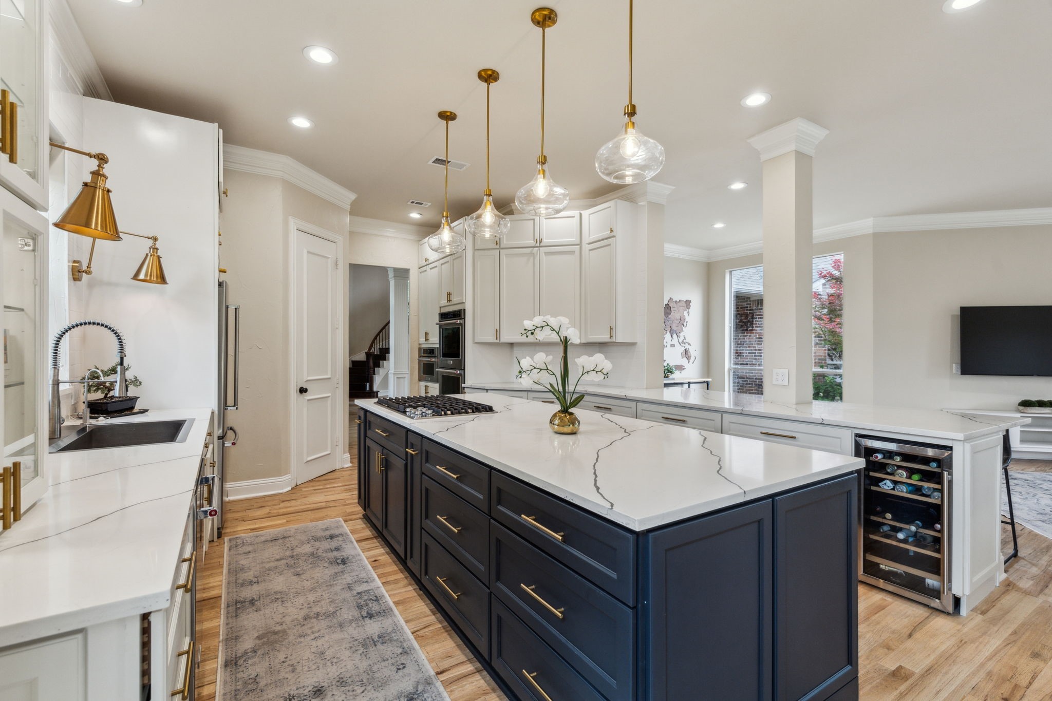 881 Saint James Court