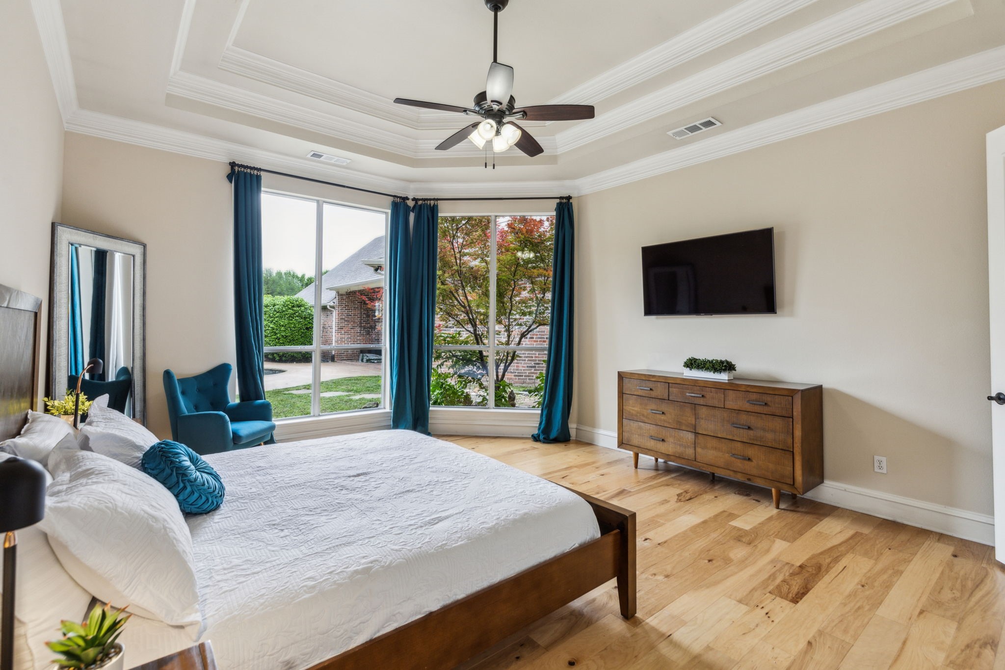 881 Saint James Court