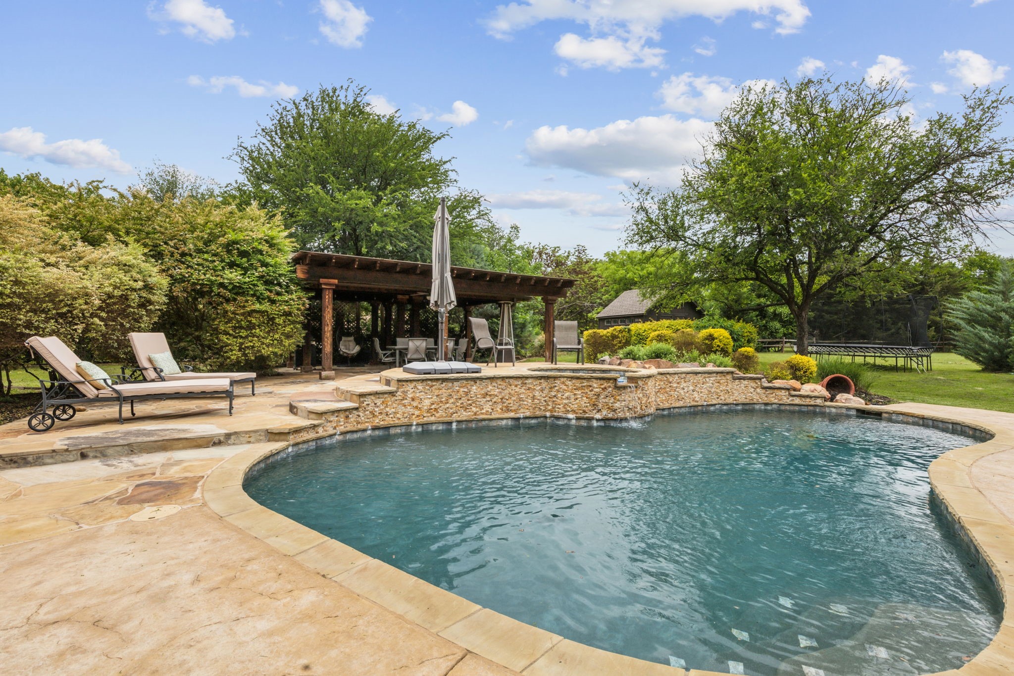 881 Saint James Court