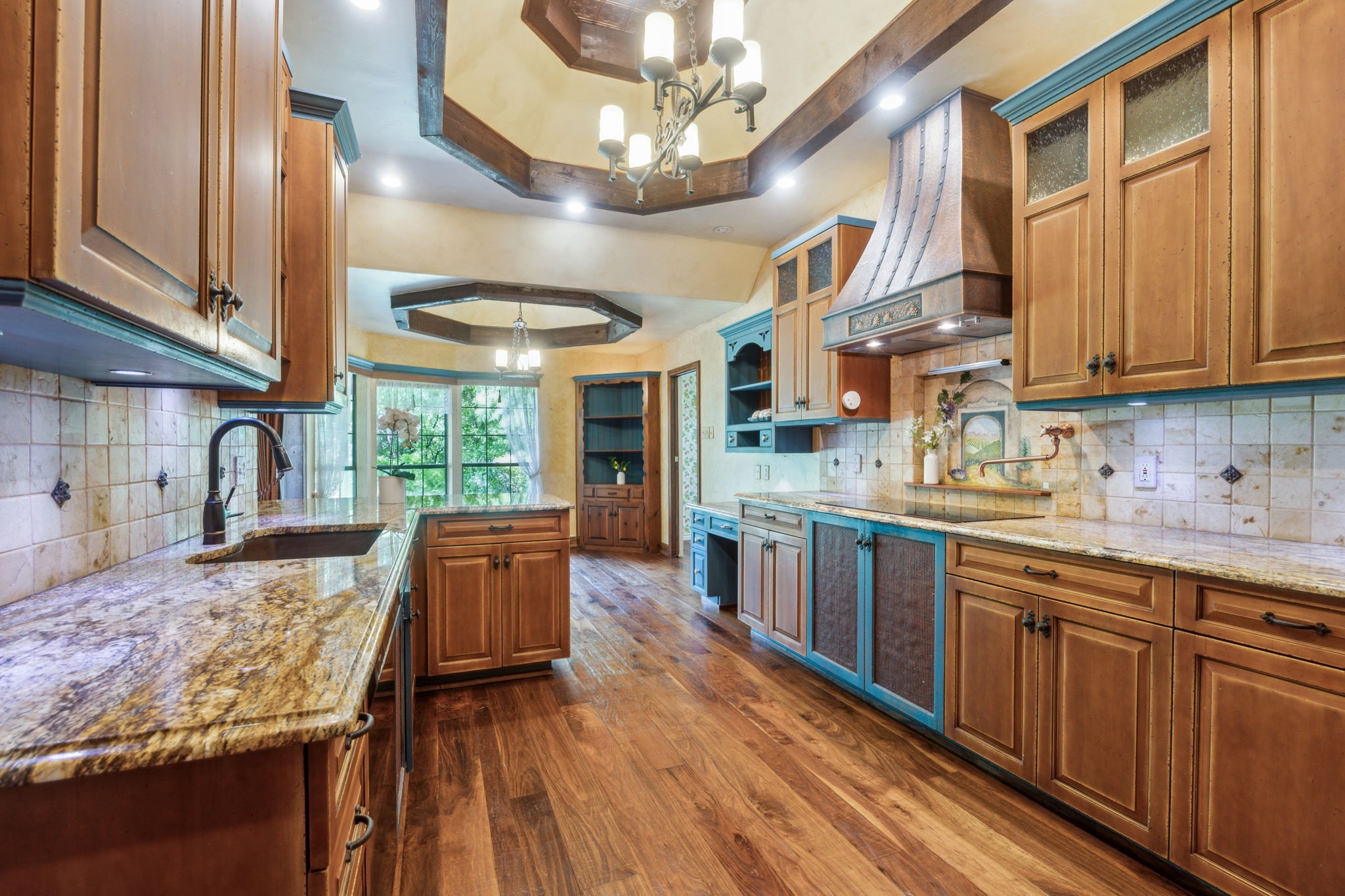 760 N Country Club Road