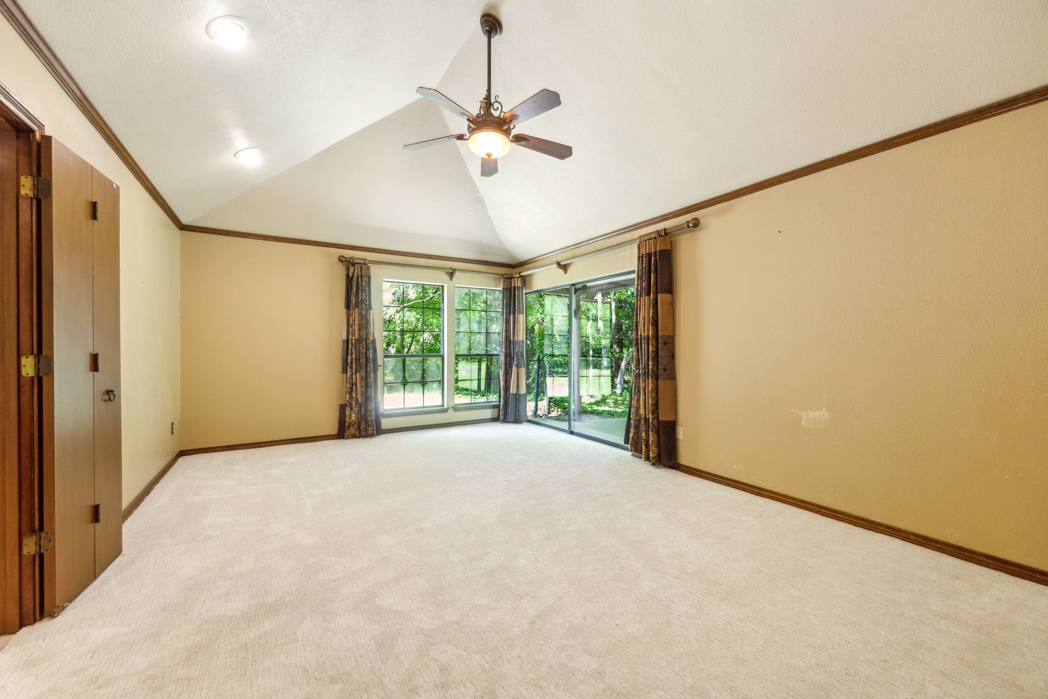 760 N Country Club Road
