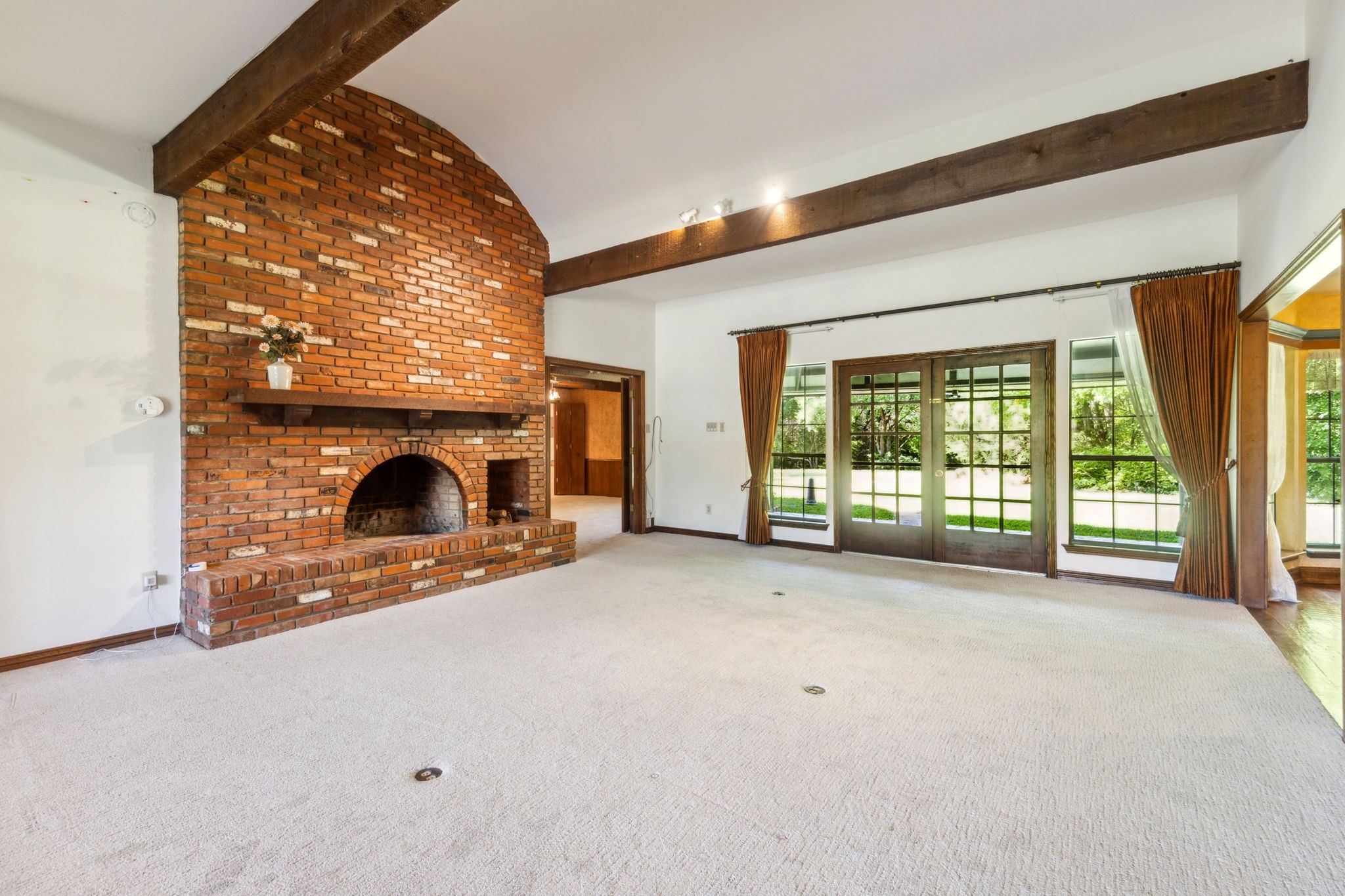760 N Country Club Road