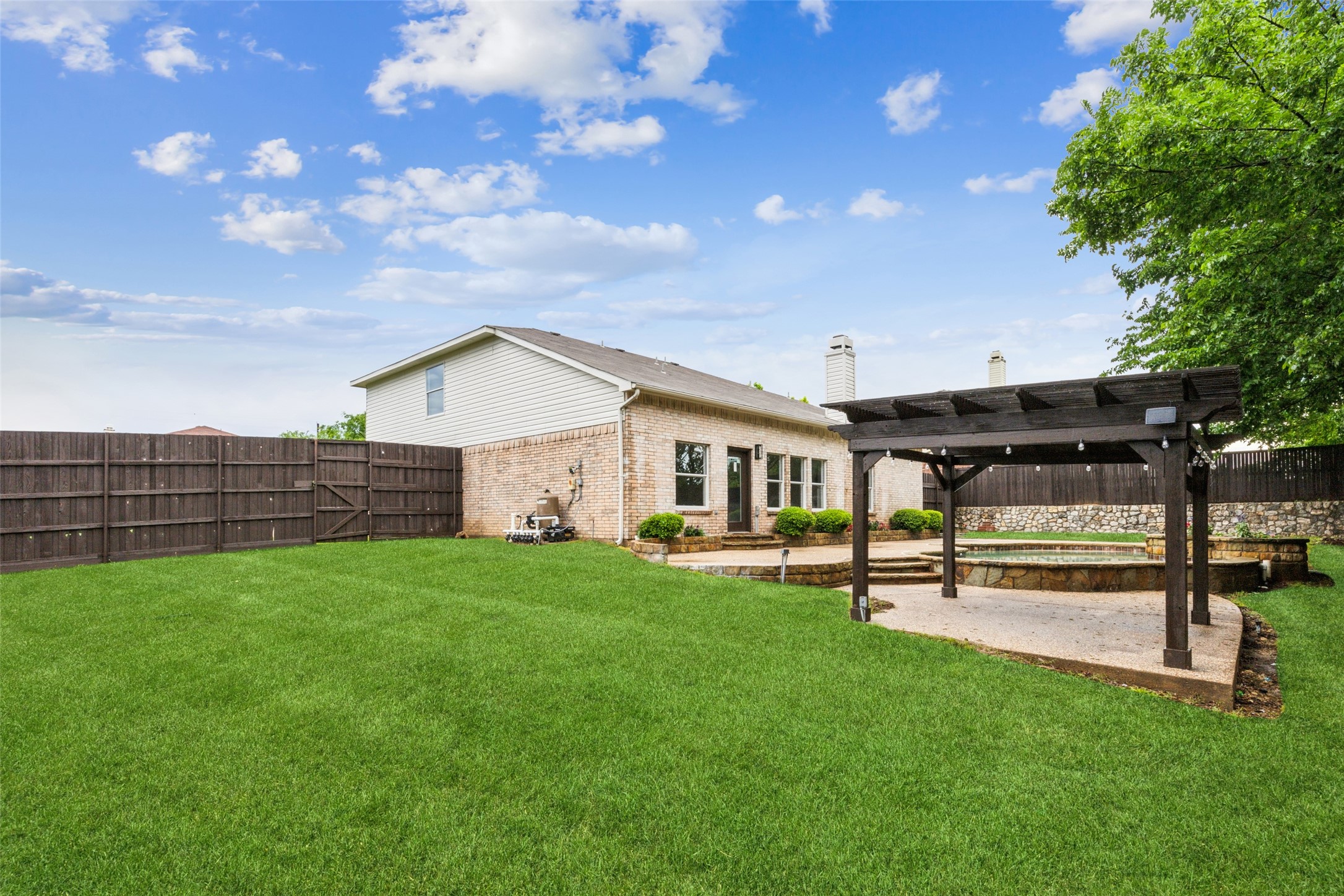 2404 Brinlee Branch Lane
