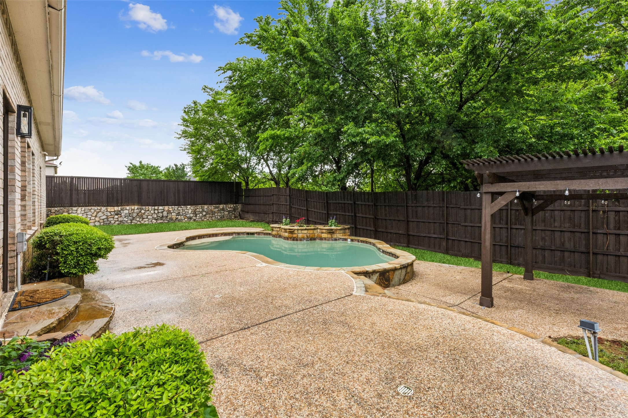 2404 Brinlee Branch Lane