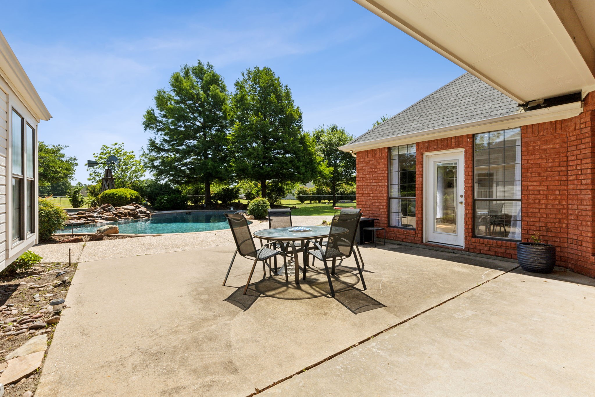 110 Man O War Lane