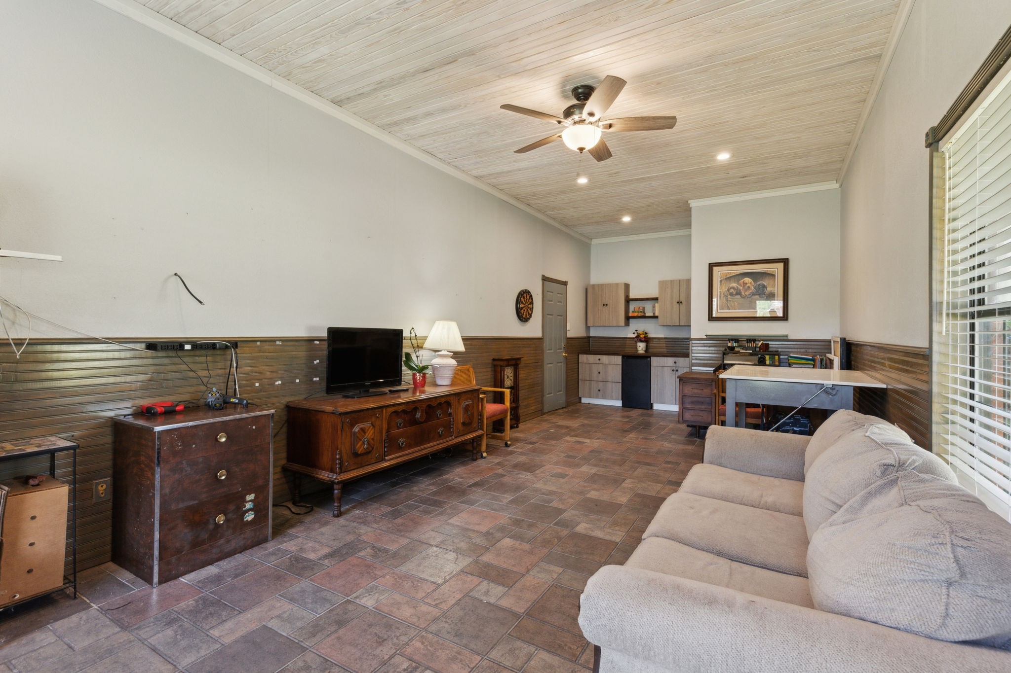 110 Man O War Lane