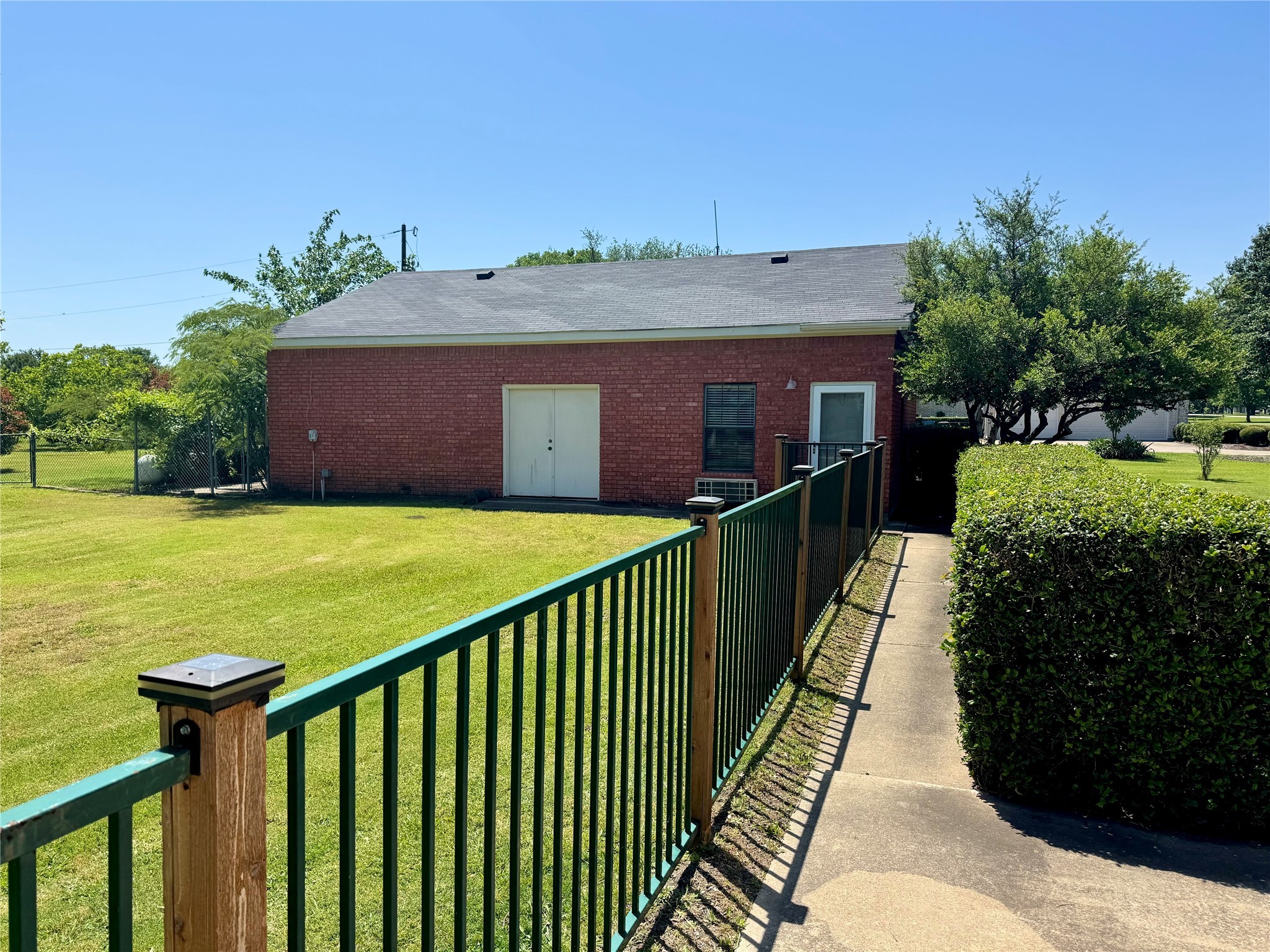 110 Man O War Lane
