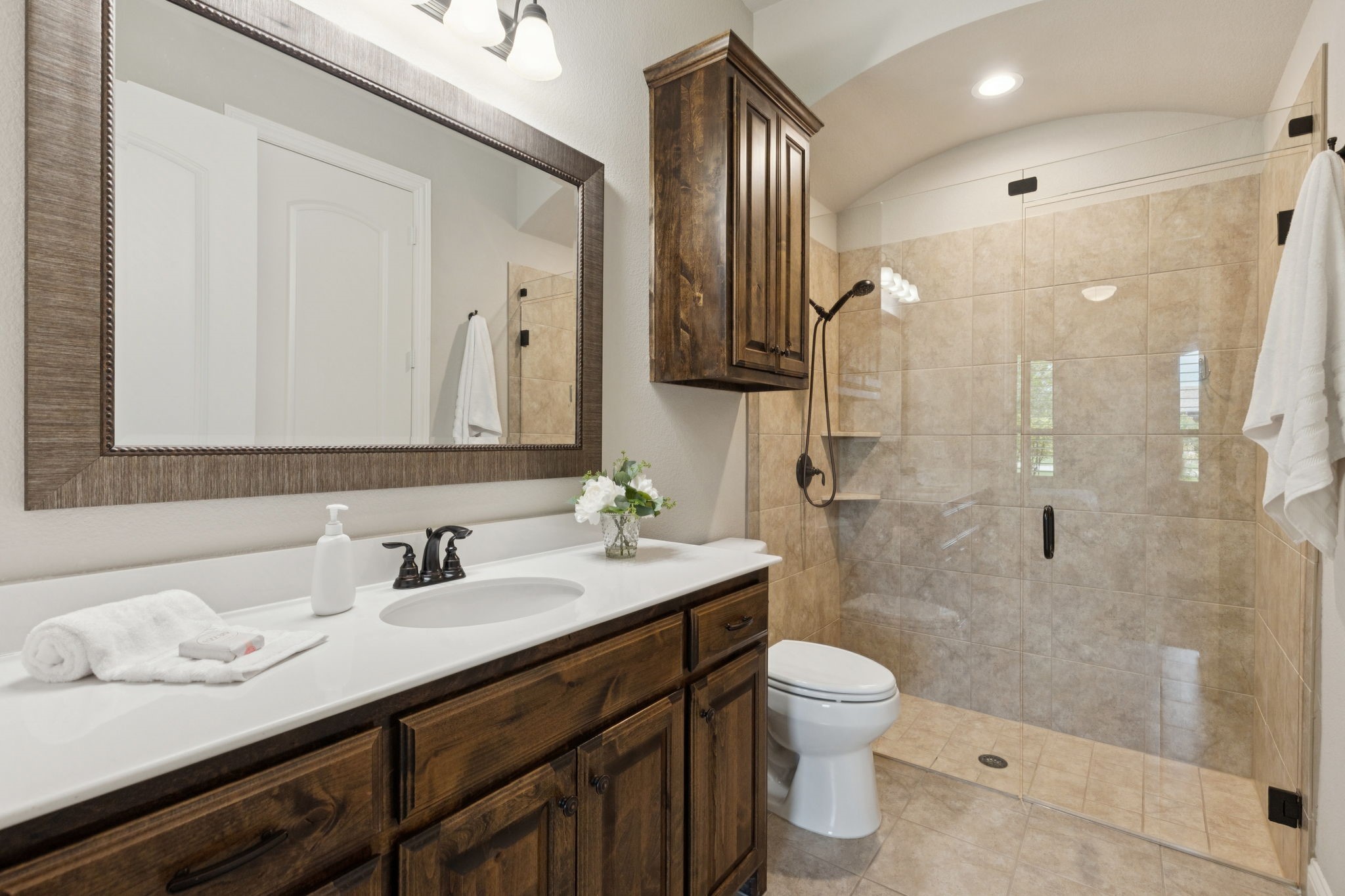 2750 Bauer Court